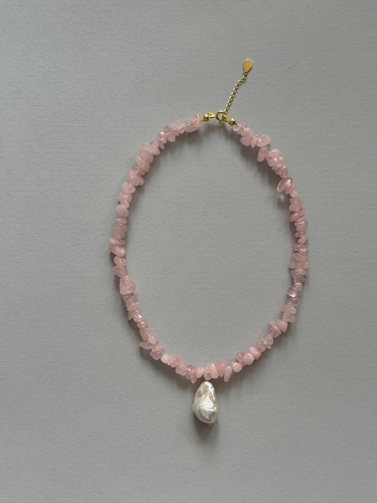 Rosa Necklace