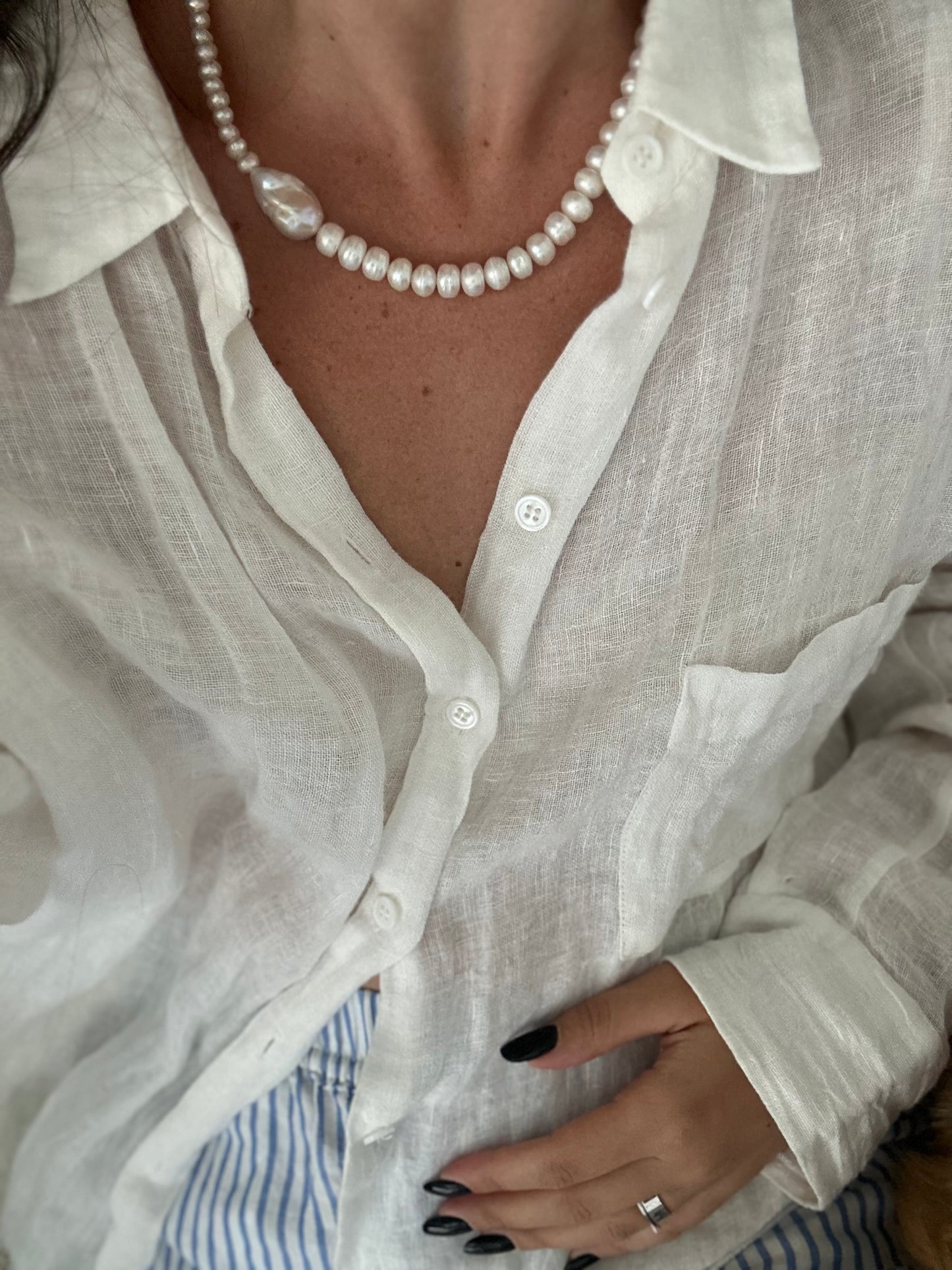 Minimalist Baroque side Pearl Necklace