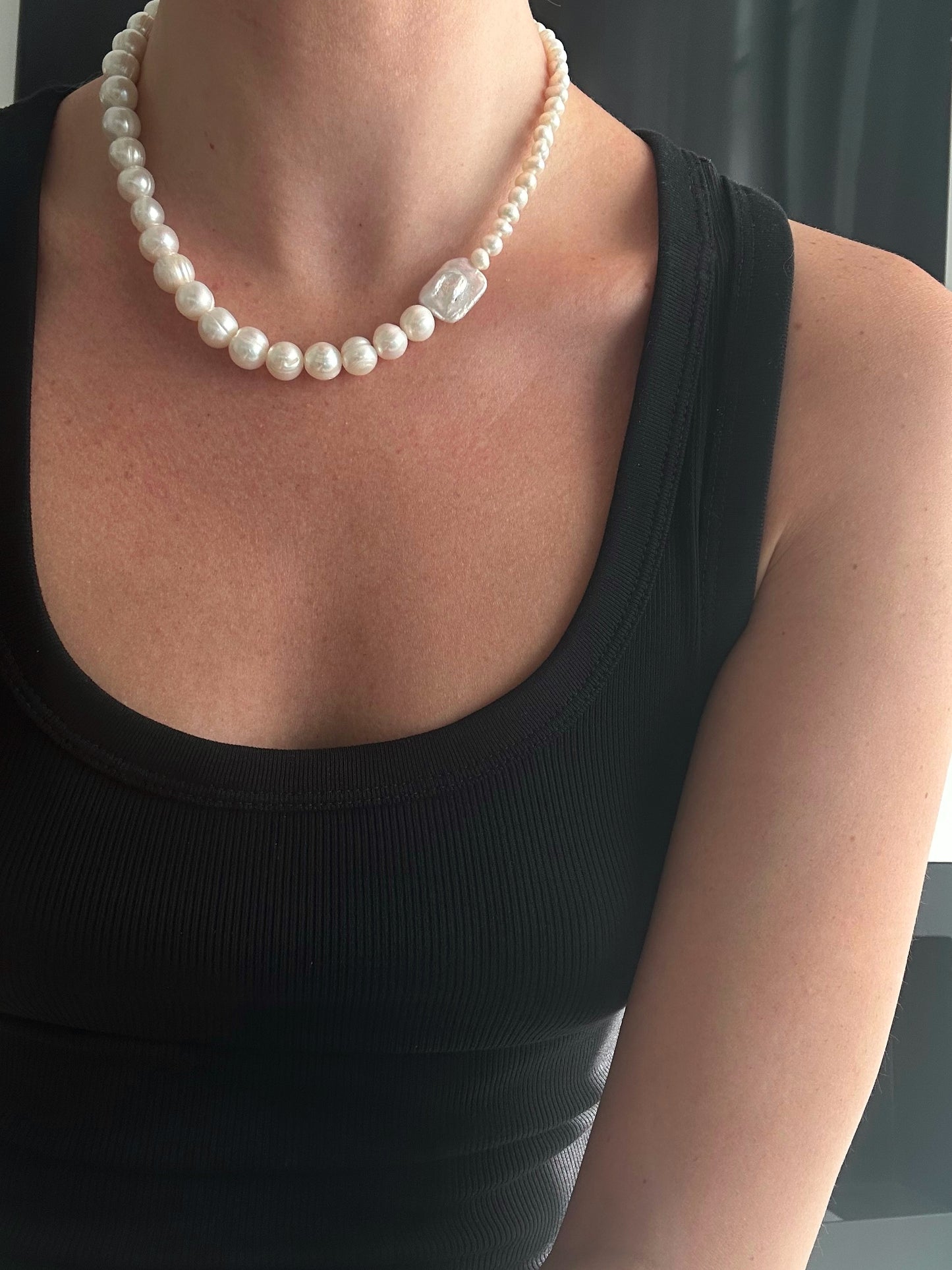 Minimalist side Pearl Necklace