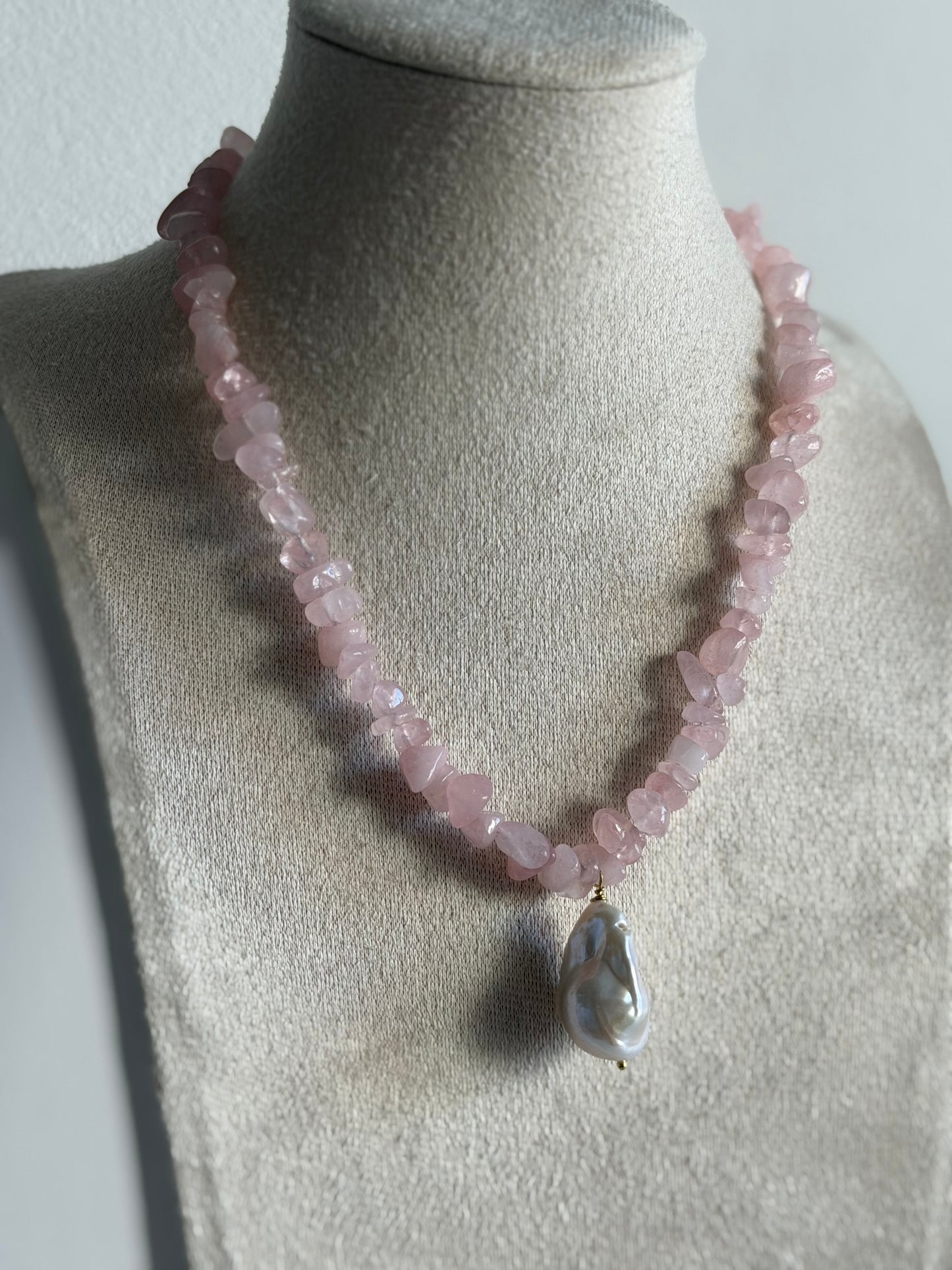 Rosa Necklace