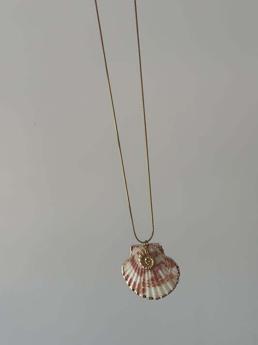 Colier melc si scoica