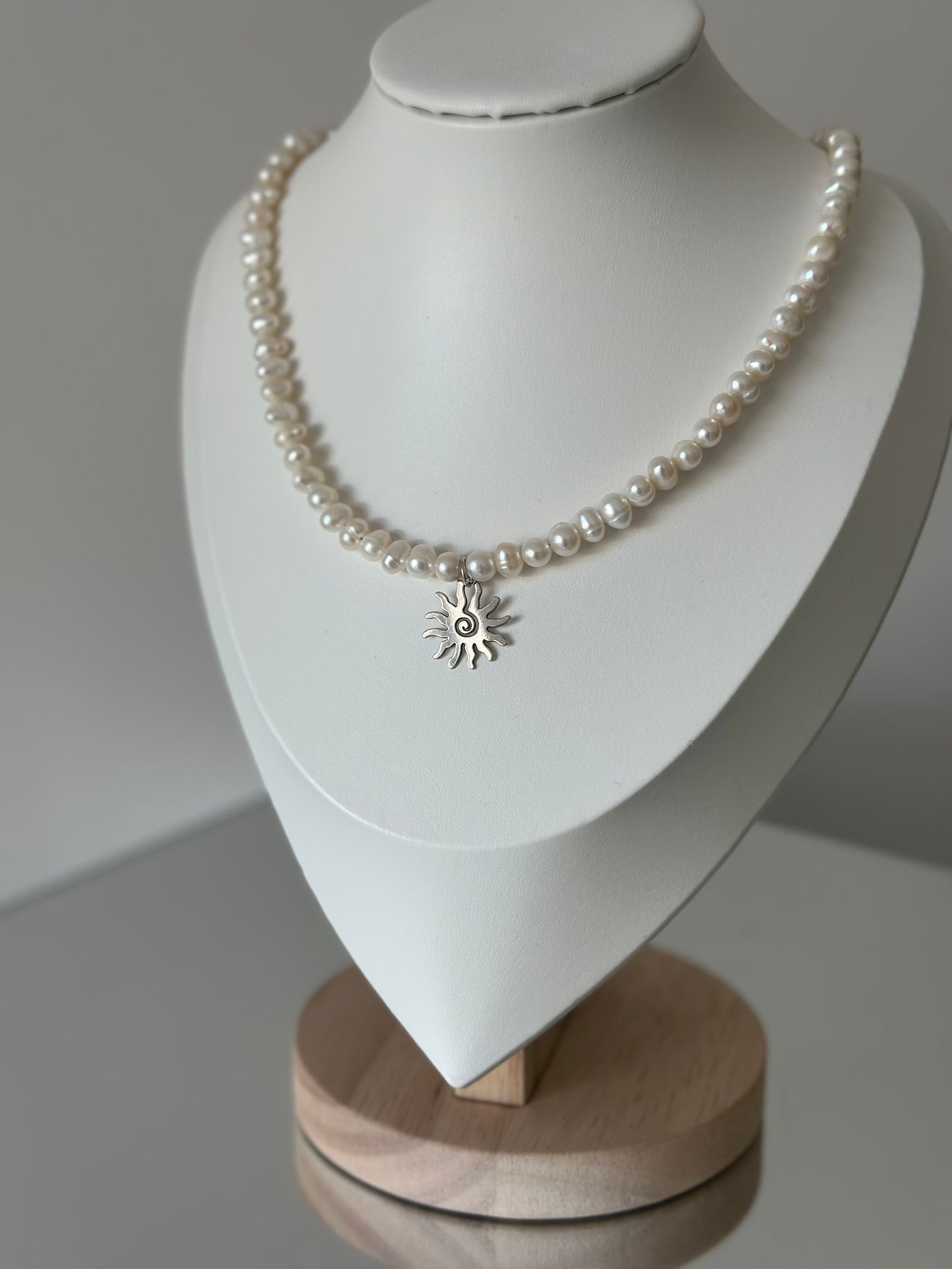 Sun Lover Necklace on Silver