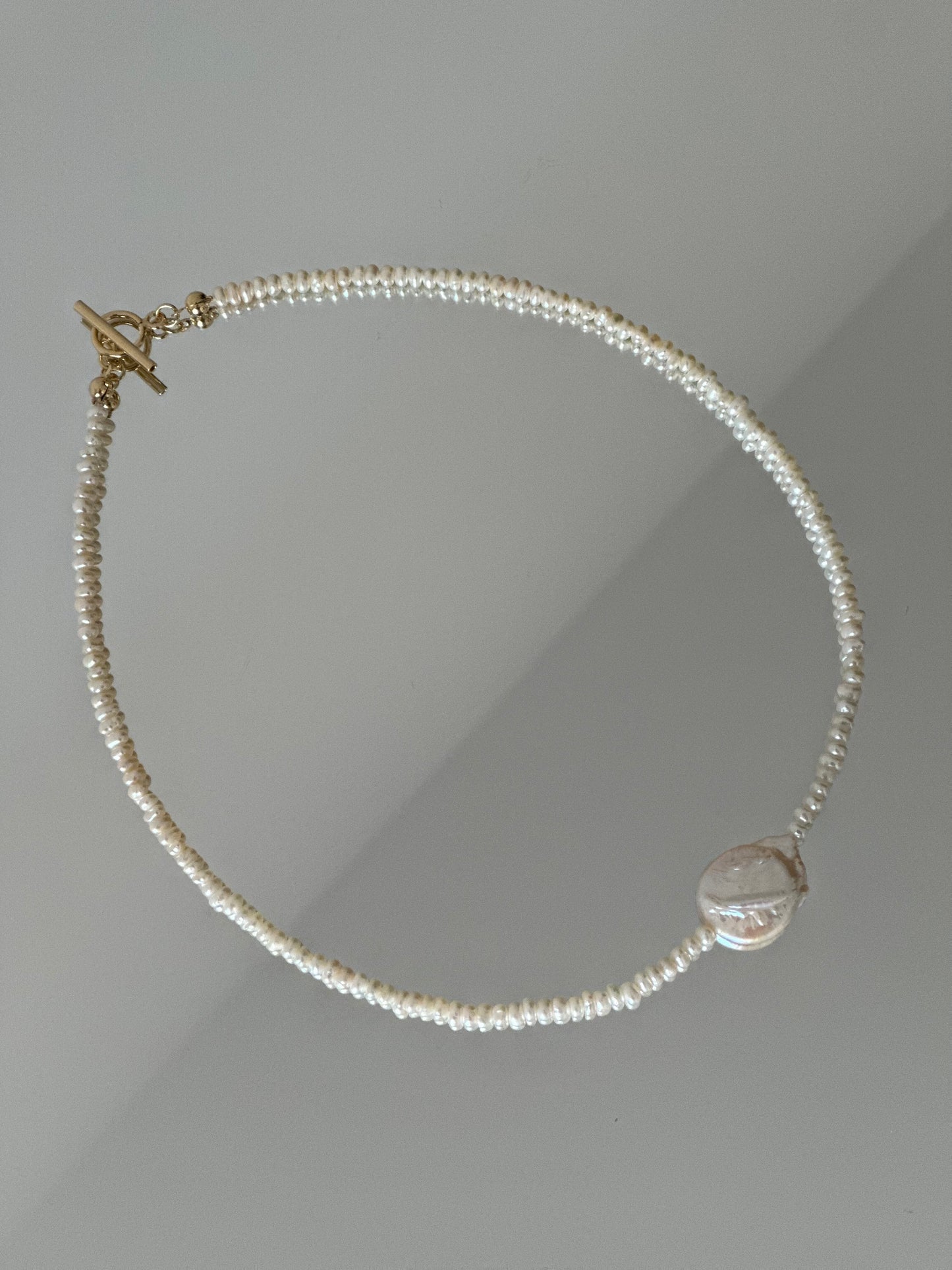 Baby Pearls with Big Pearl Charm Necklace (Gold)