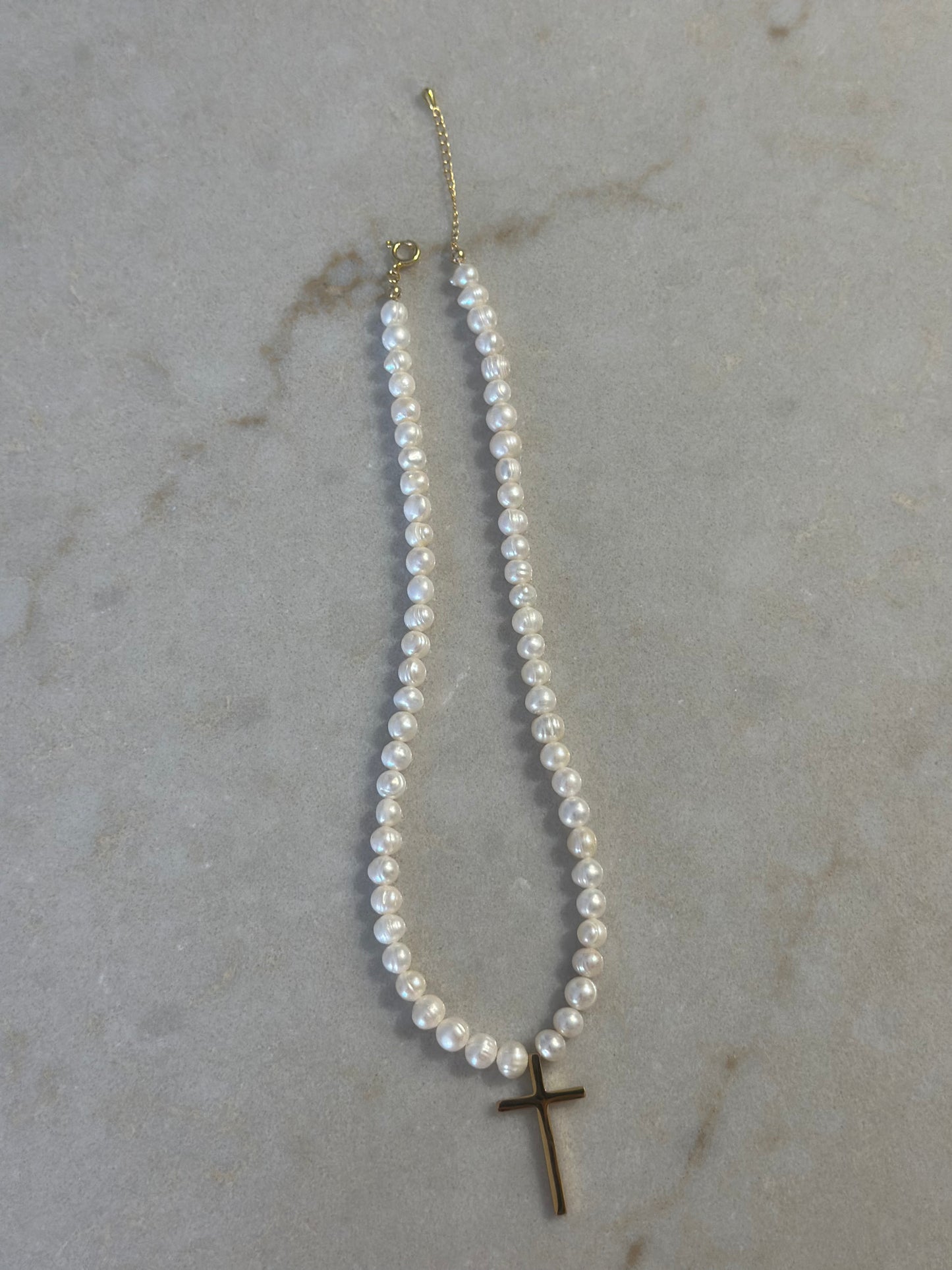 Cross Pendant Pearl Necklace