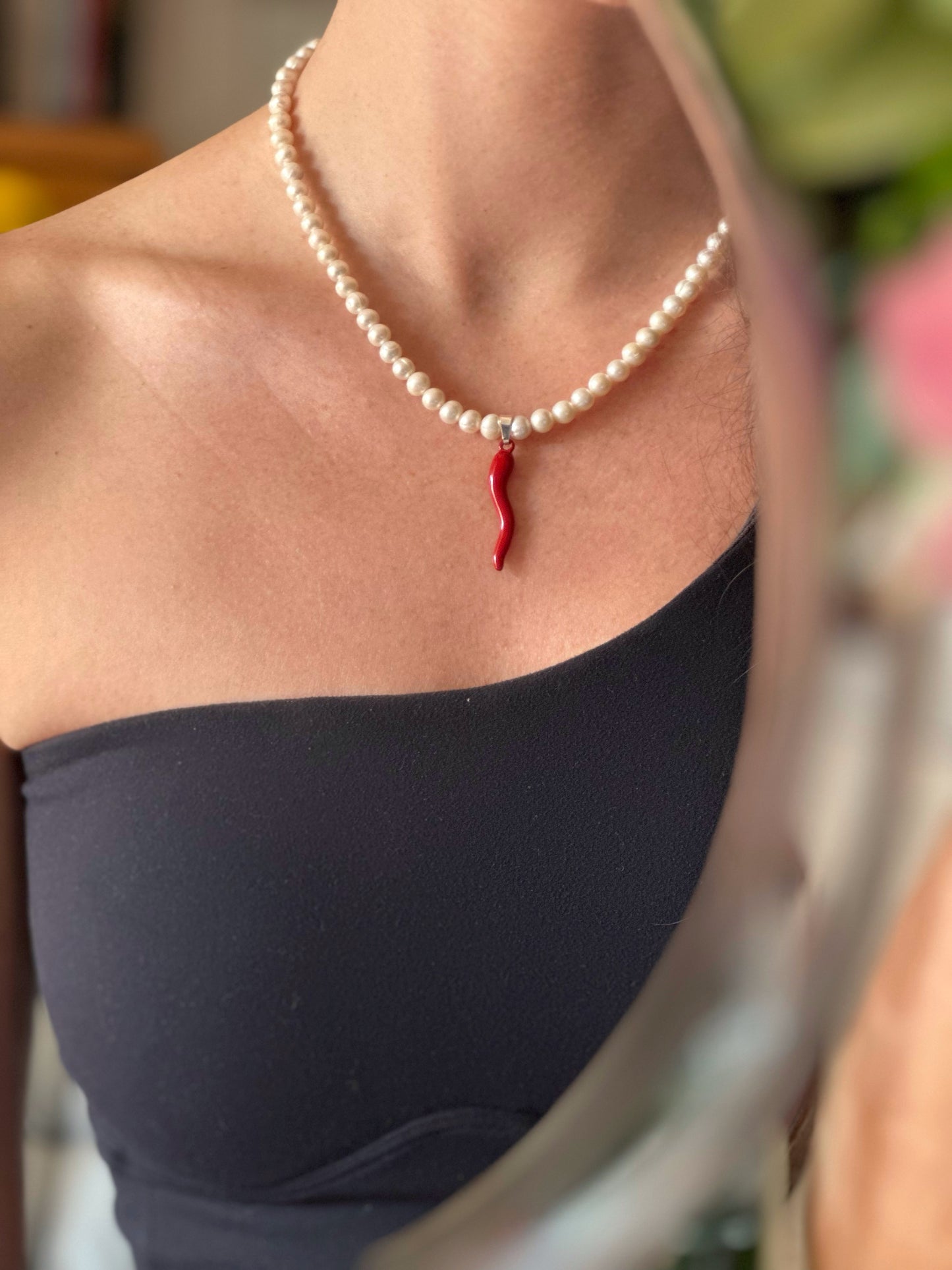 Црвена чили огрлица