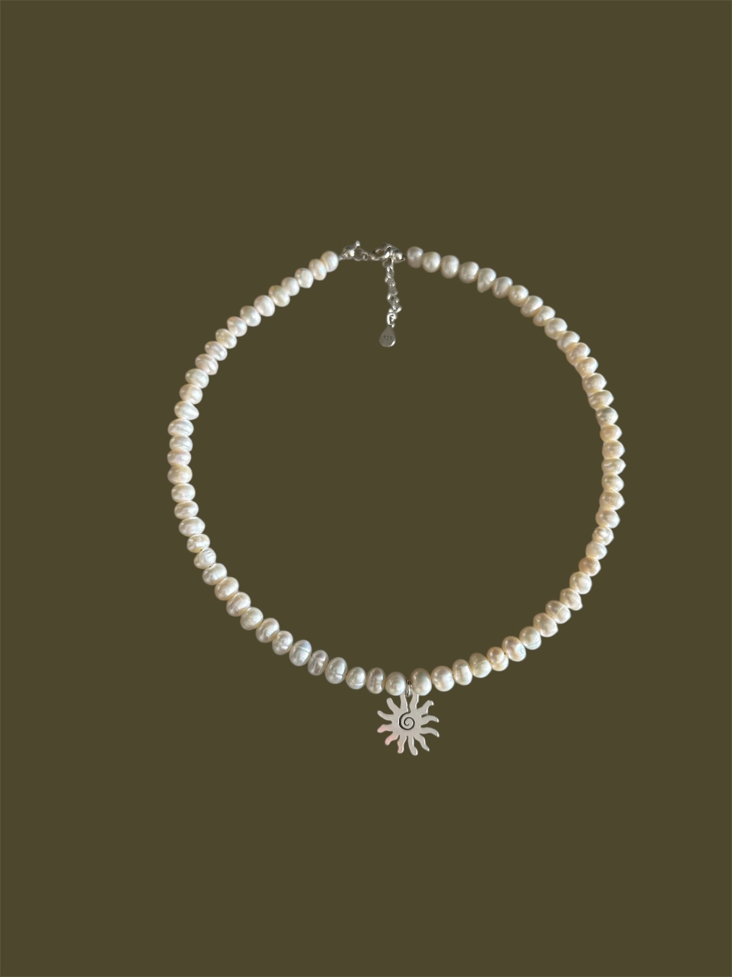 Sun Lover Necklace on Silver