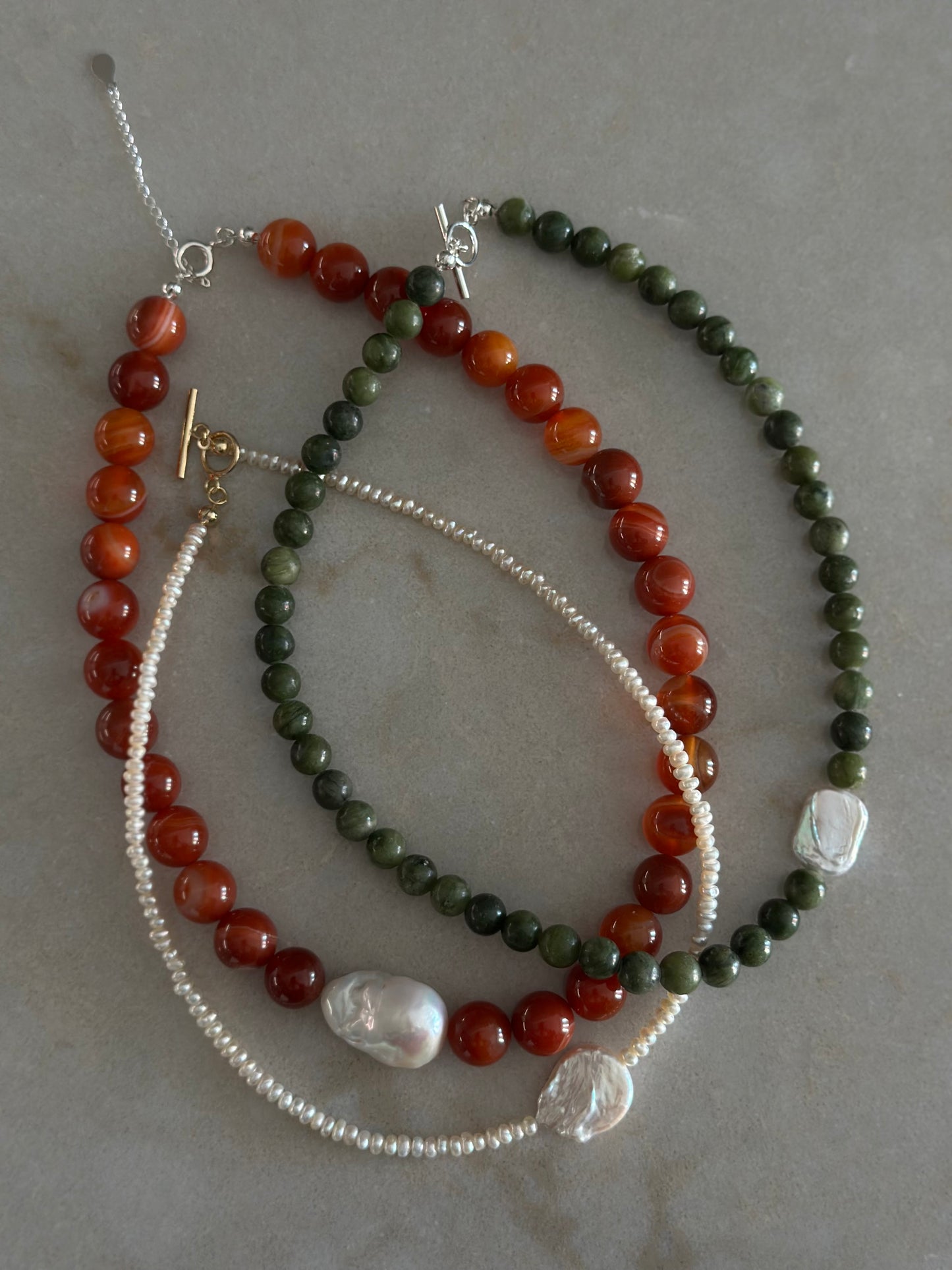 Baby Pearls with Big Pearl Charm Necklace (Gold)