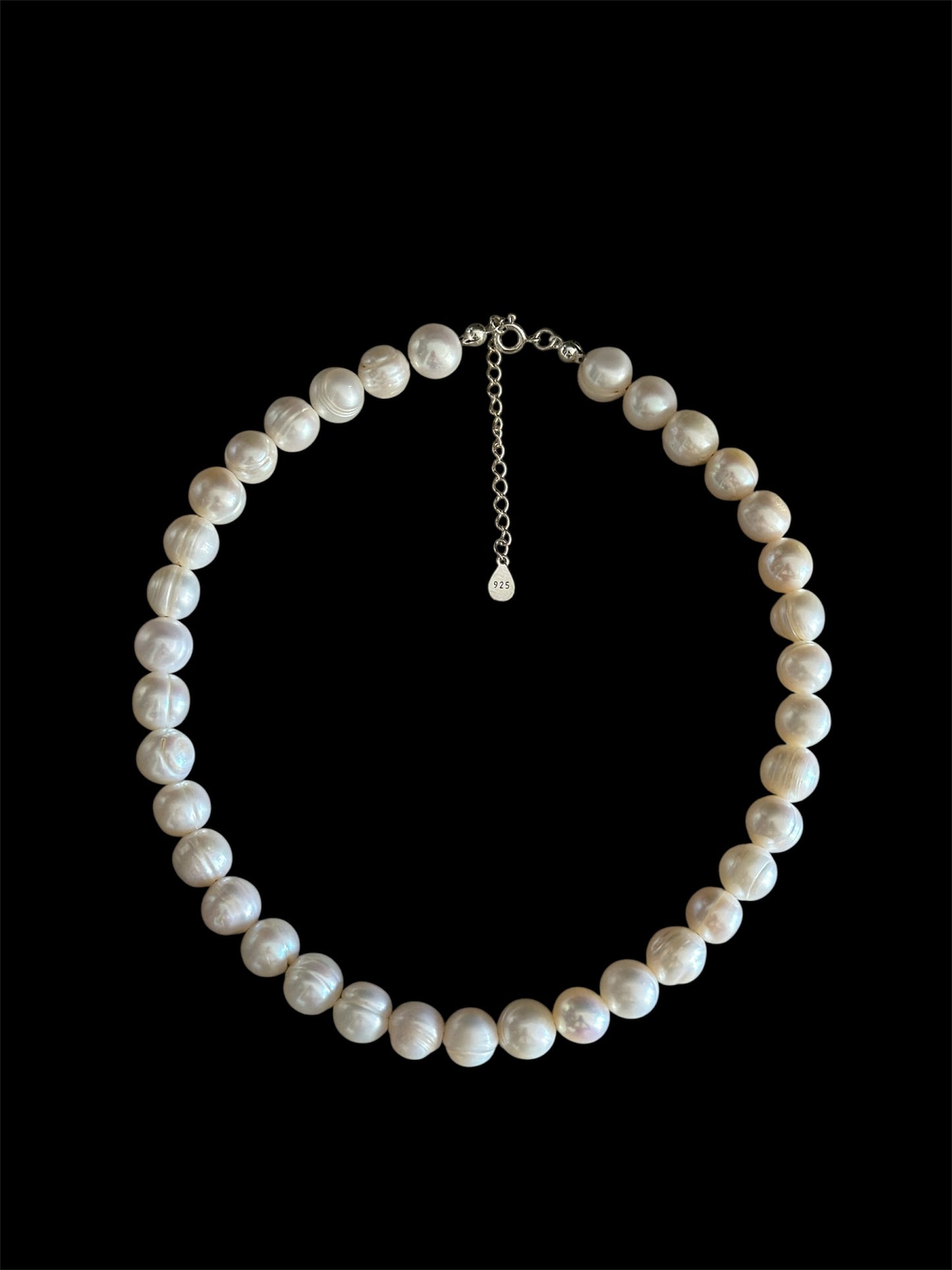 Bold Pearl Necklace