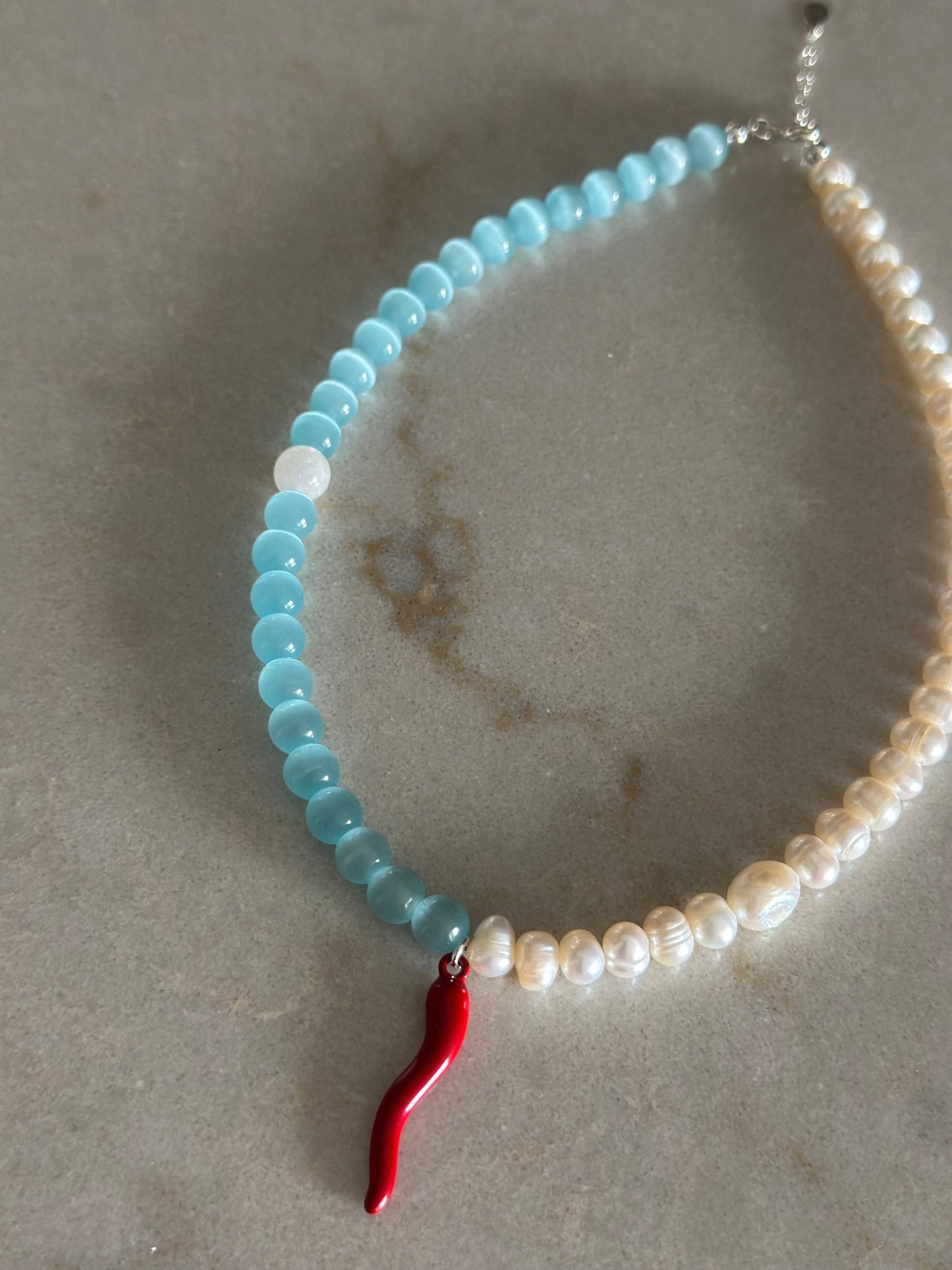 Blue Cat Eye Chilli Charm Pearl Necklace