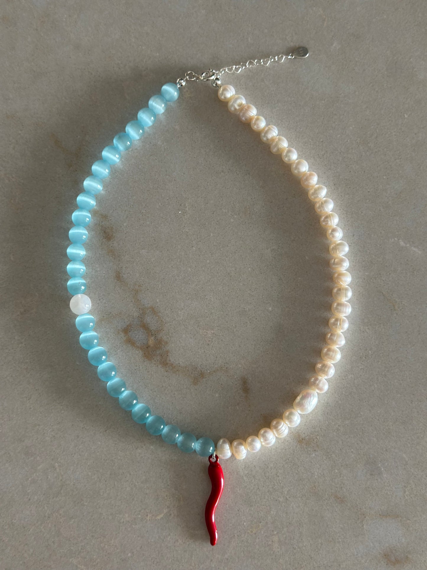 Blue Cat Eye Chilli Charm Pearl Necklace