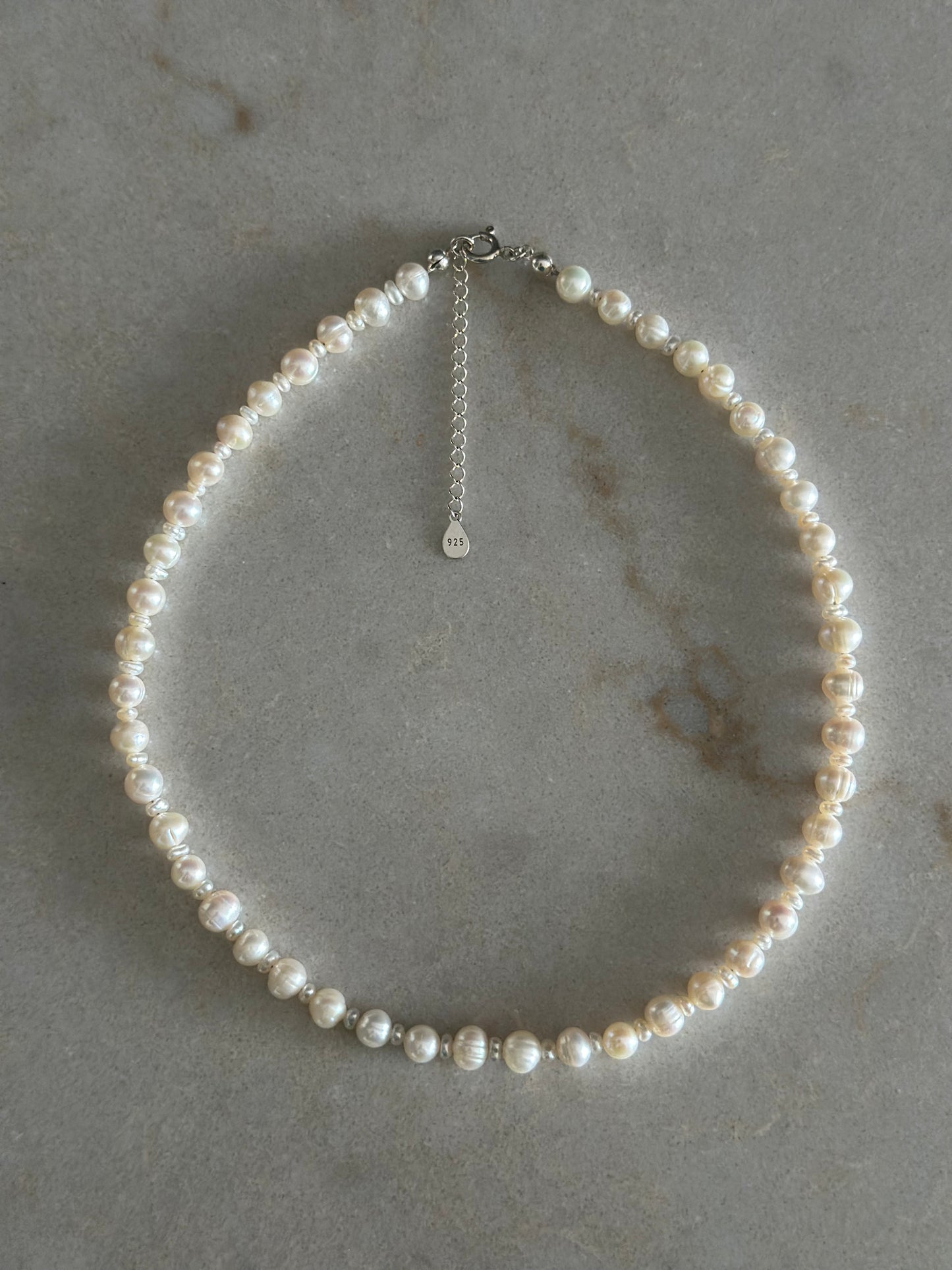 Everyday Glow Pearl Necklace