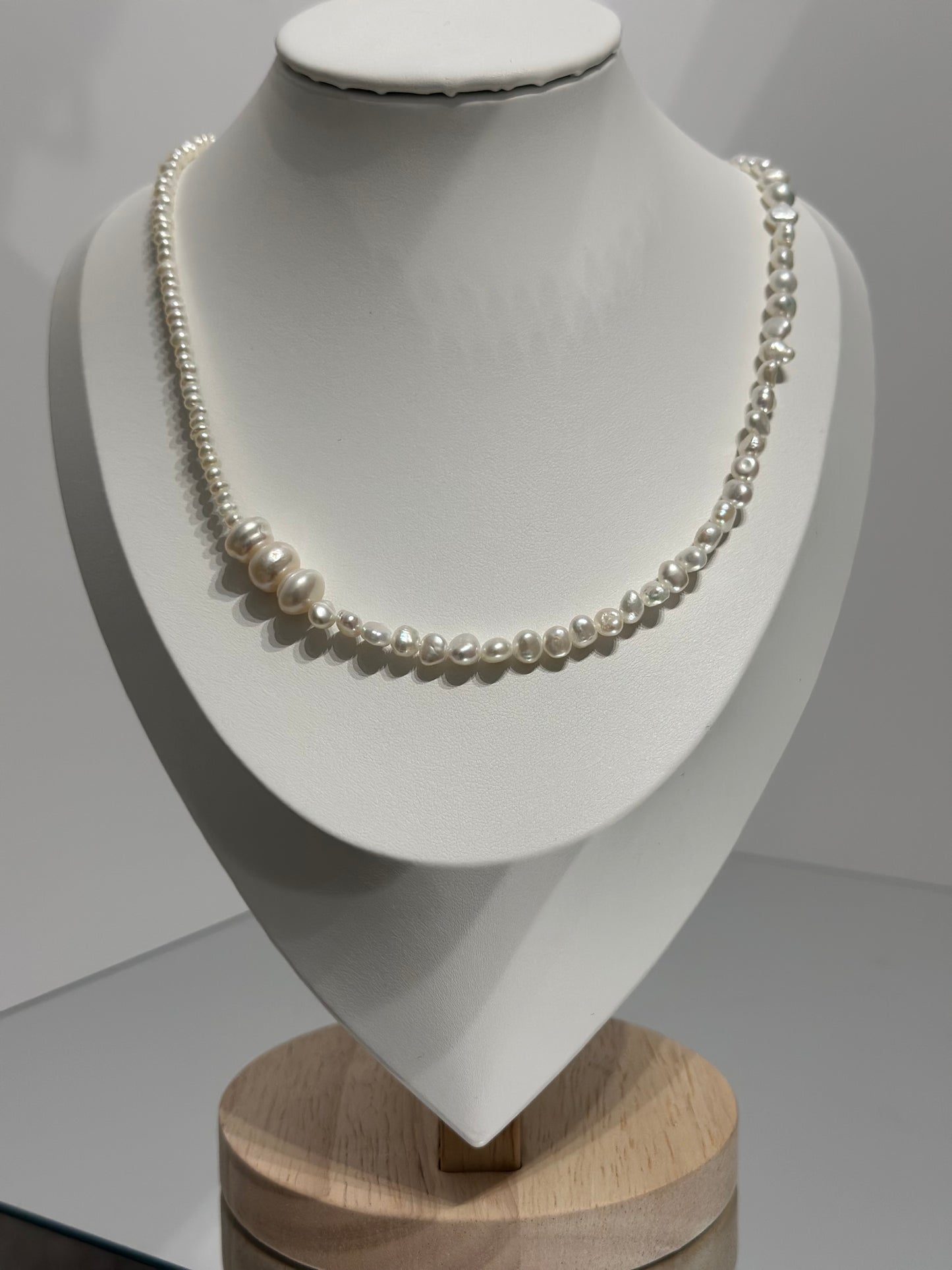 Chic Freshwater Pearl Necklace