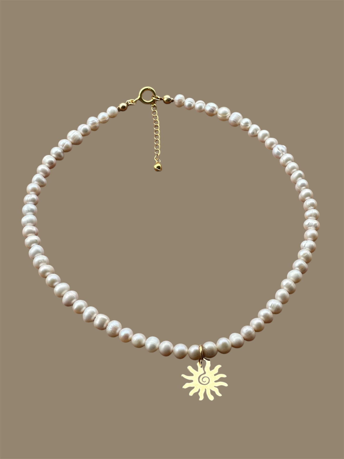 Sun Lover Necklace on Gold