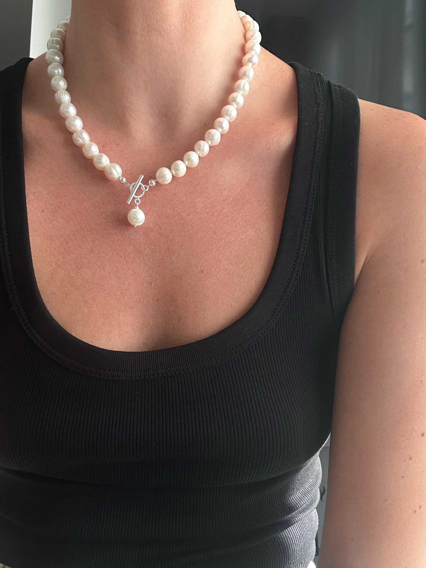 Bold Pearl Silver Chain