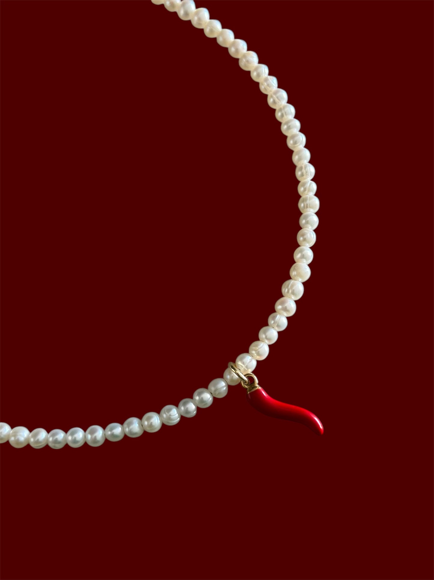 Baby Chilli Round Pearls Necklace