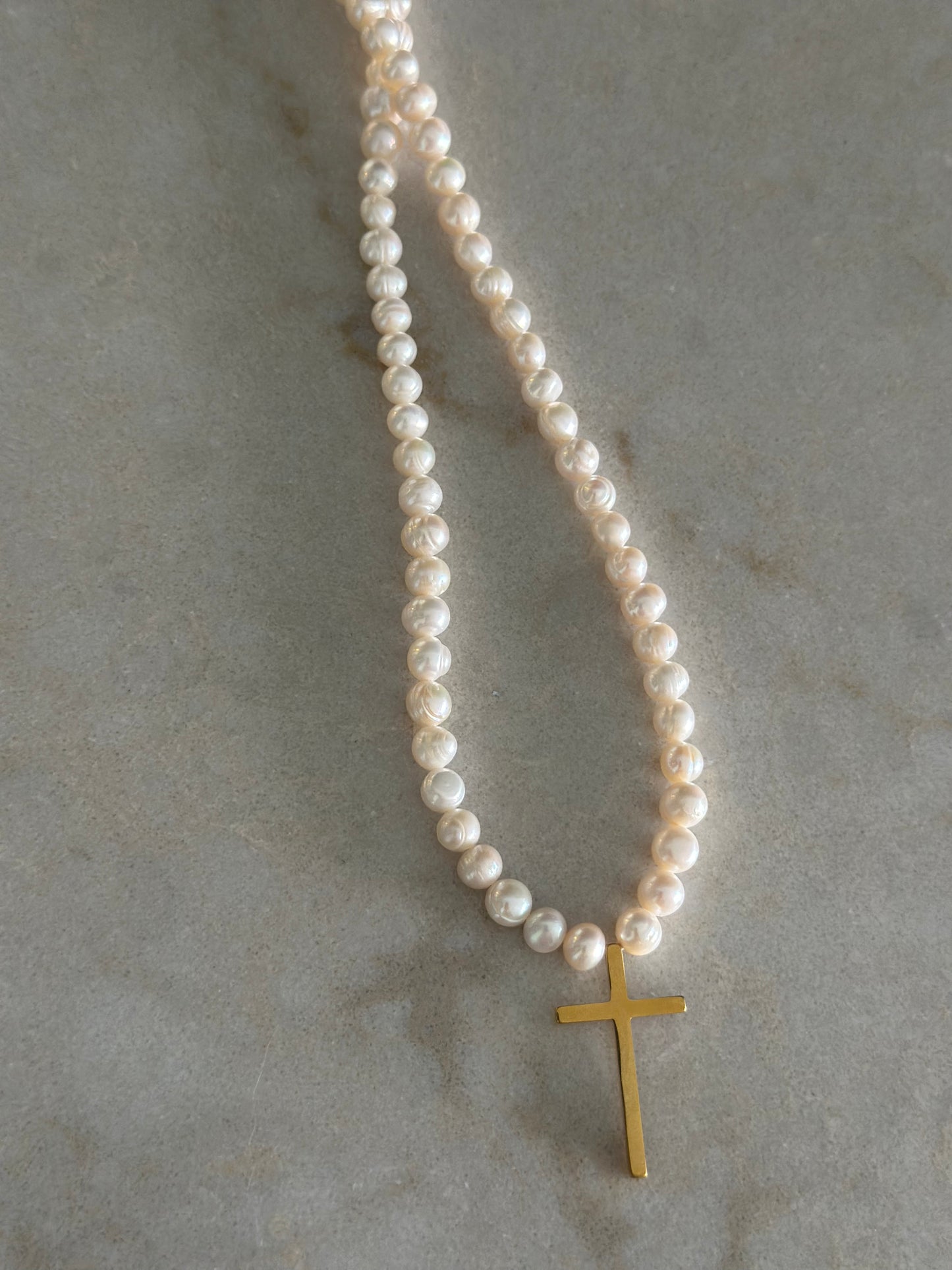 Cross Pendant Pearl Necklace