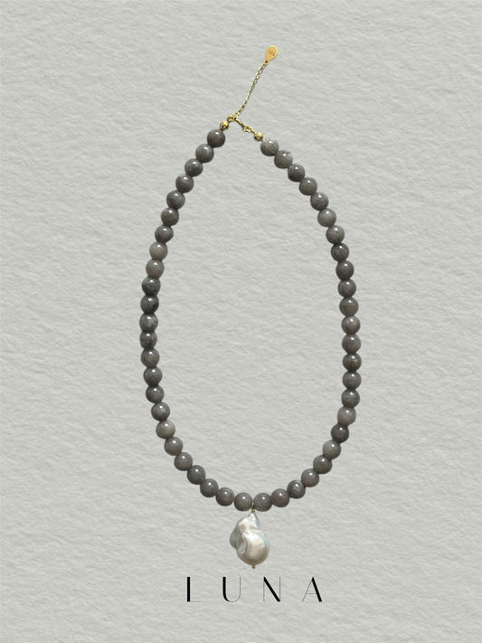 Luna Necklace