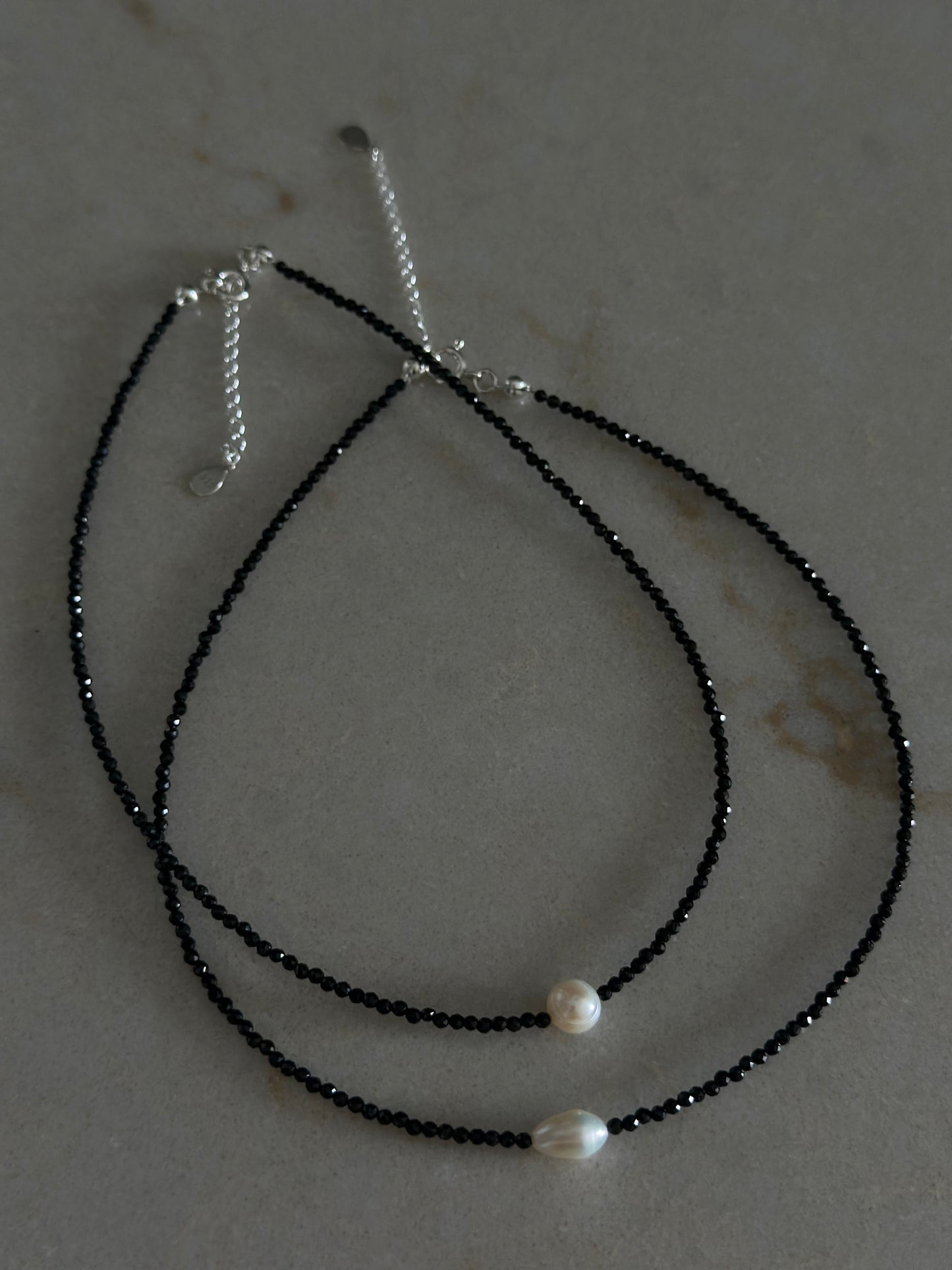 Colier turmalina cu charm perla