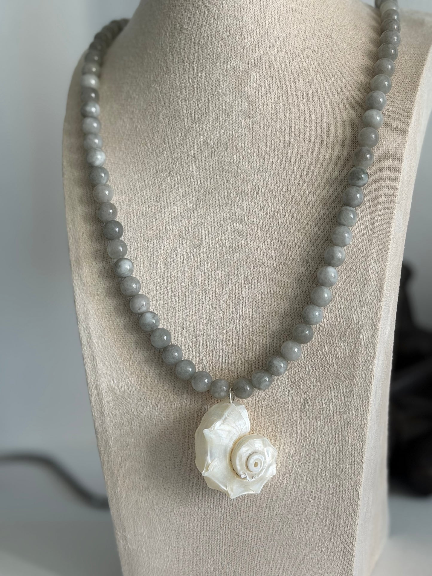 Luna Shell Long Necklace