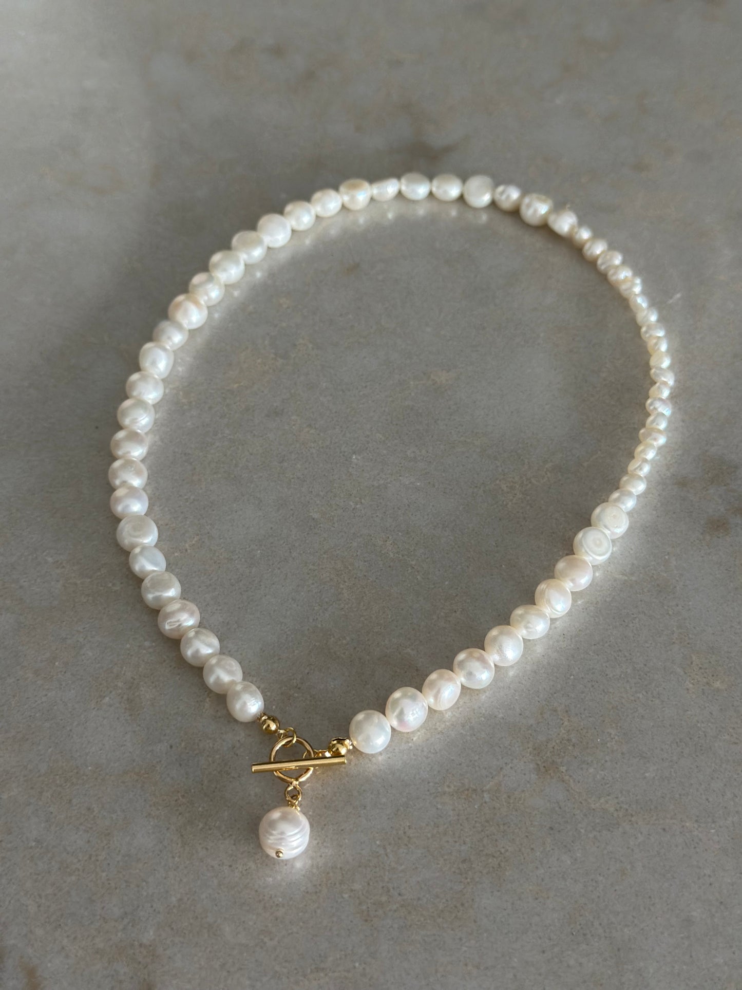 Bold Flat Pearl Chain