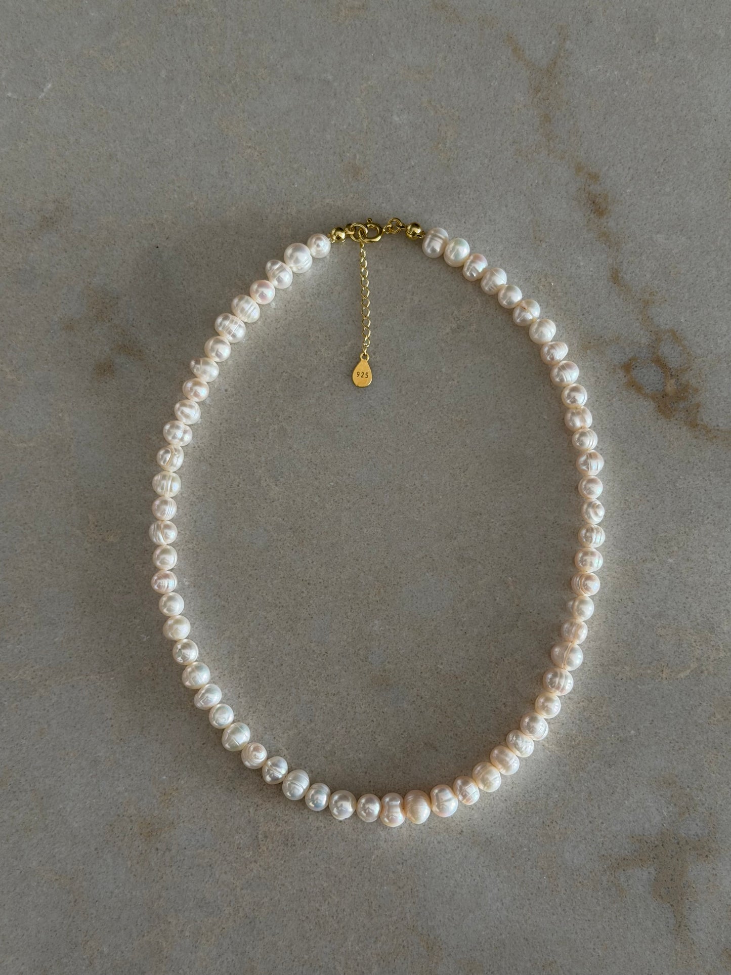 Rounded Pearls Necklace
