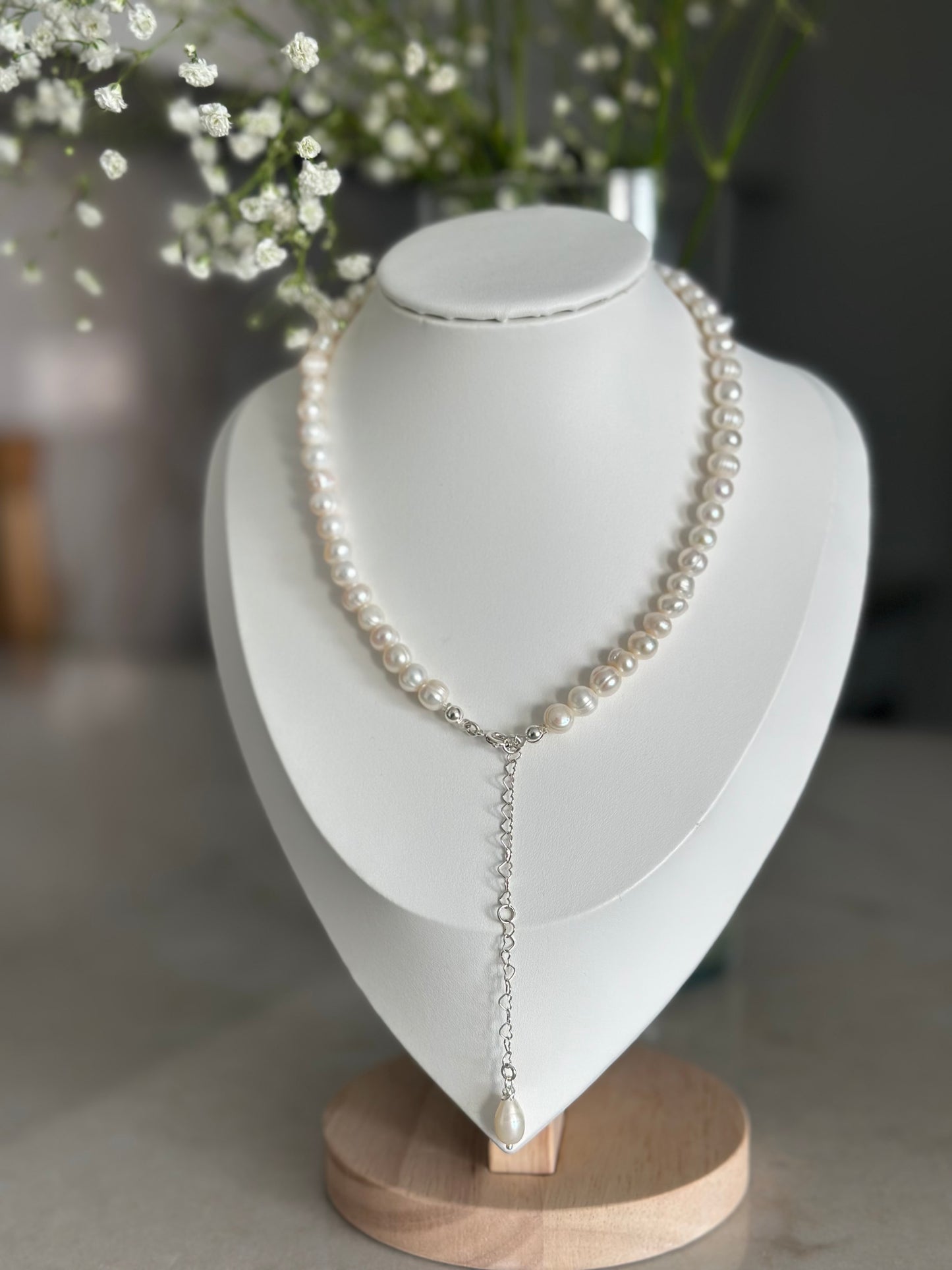 Colier perle de cultura rotunjite si charm perla