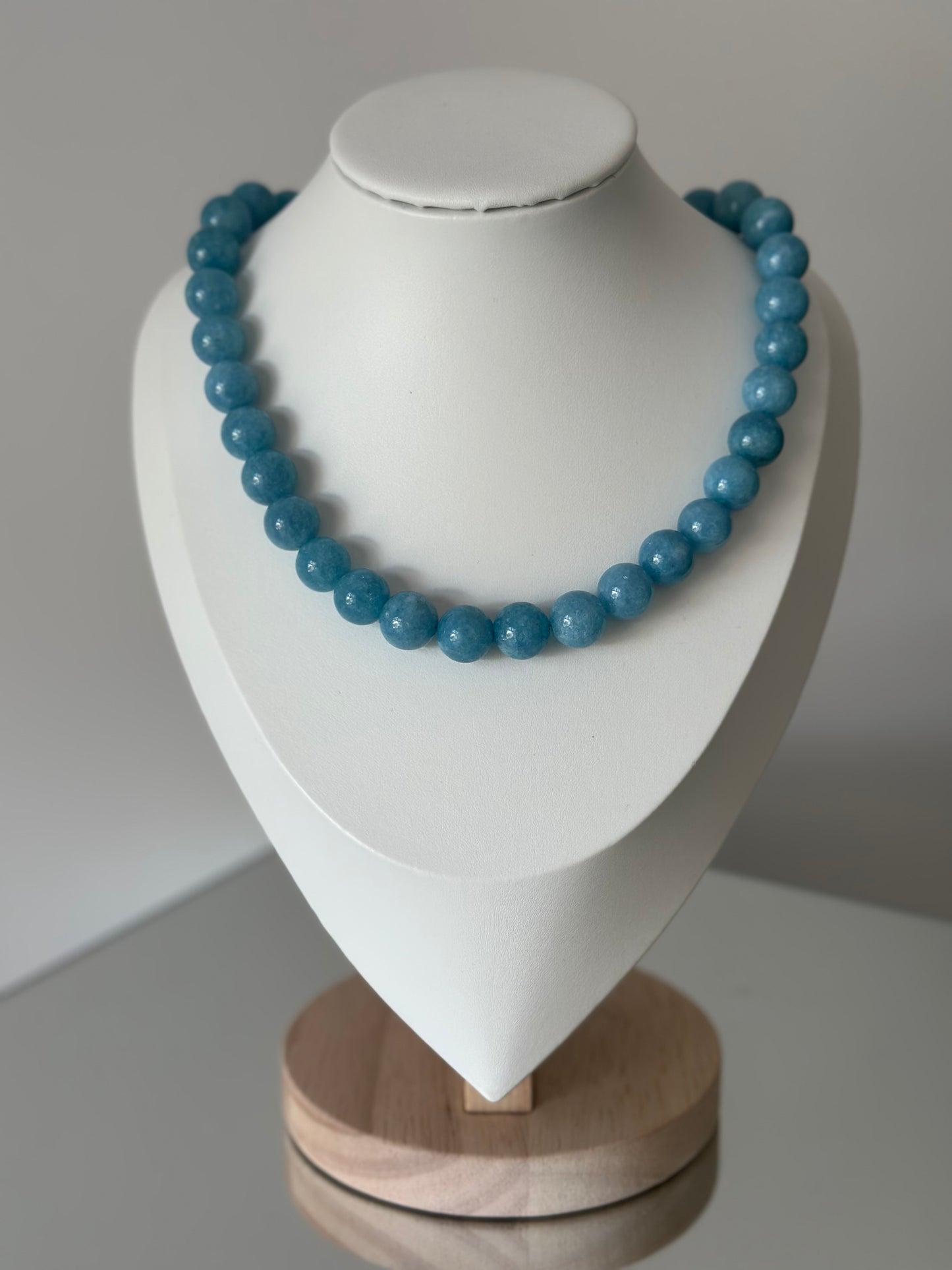 Chunky Beads Necklace (on multiple colors)