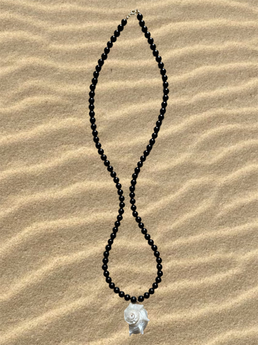 Noir Shell Necklace