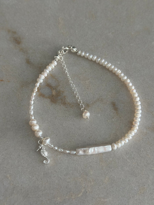 Bratara picior charm Calut de mare