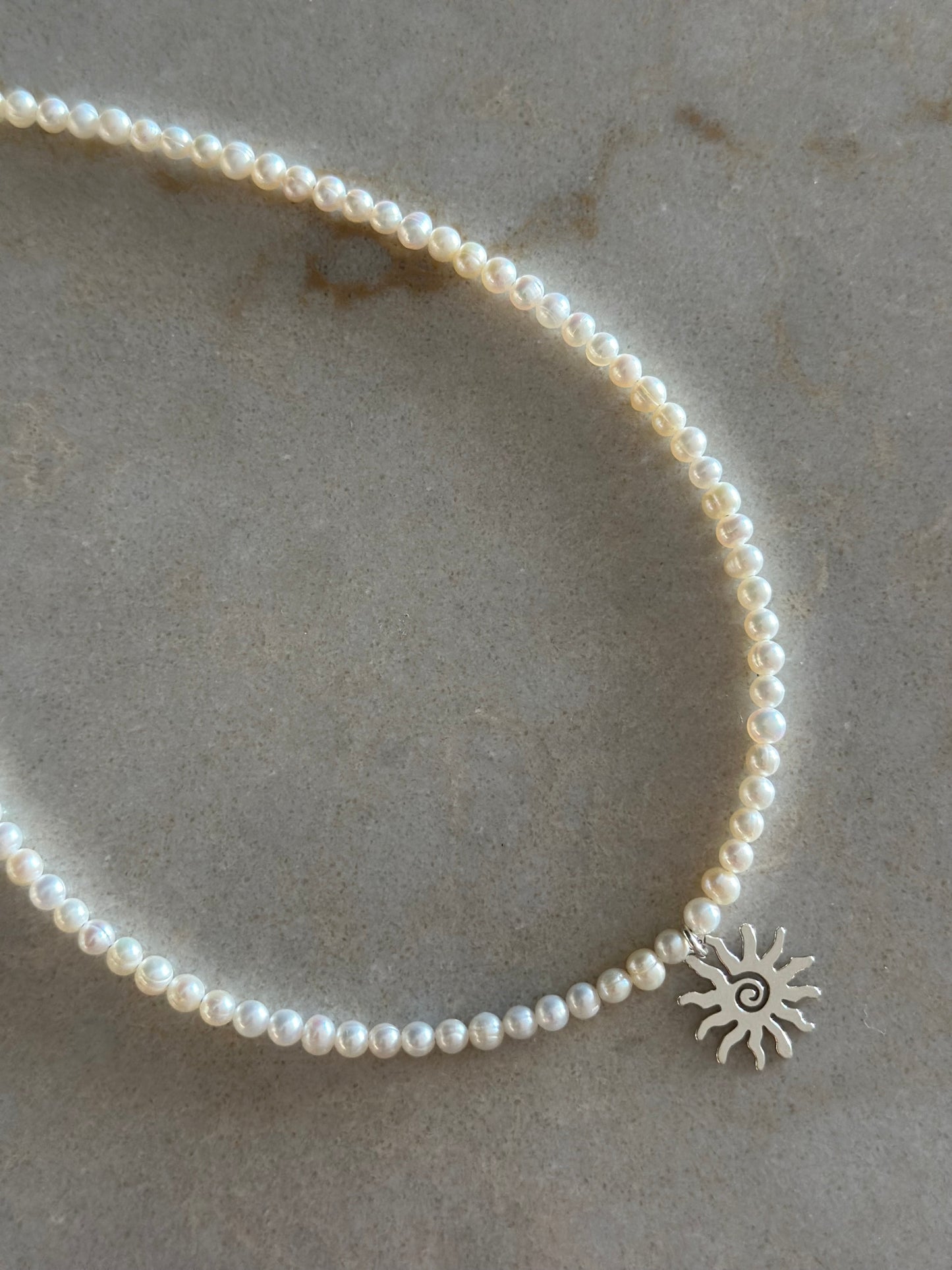 Sun Lover Round Baby Pearls Necklace