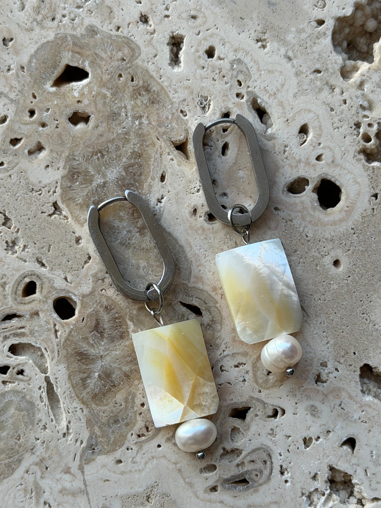 Shell & Pearl Earrings (Gold/Silver)