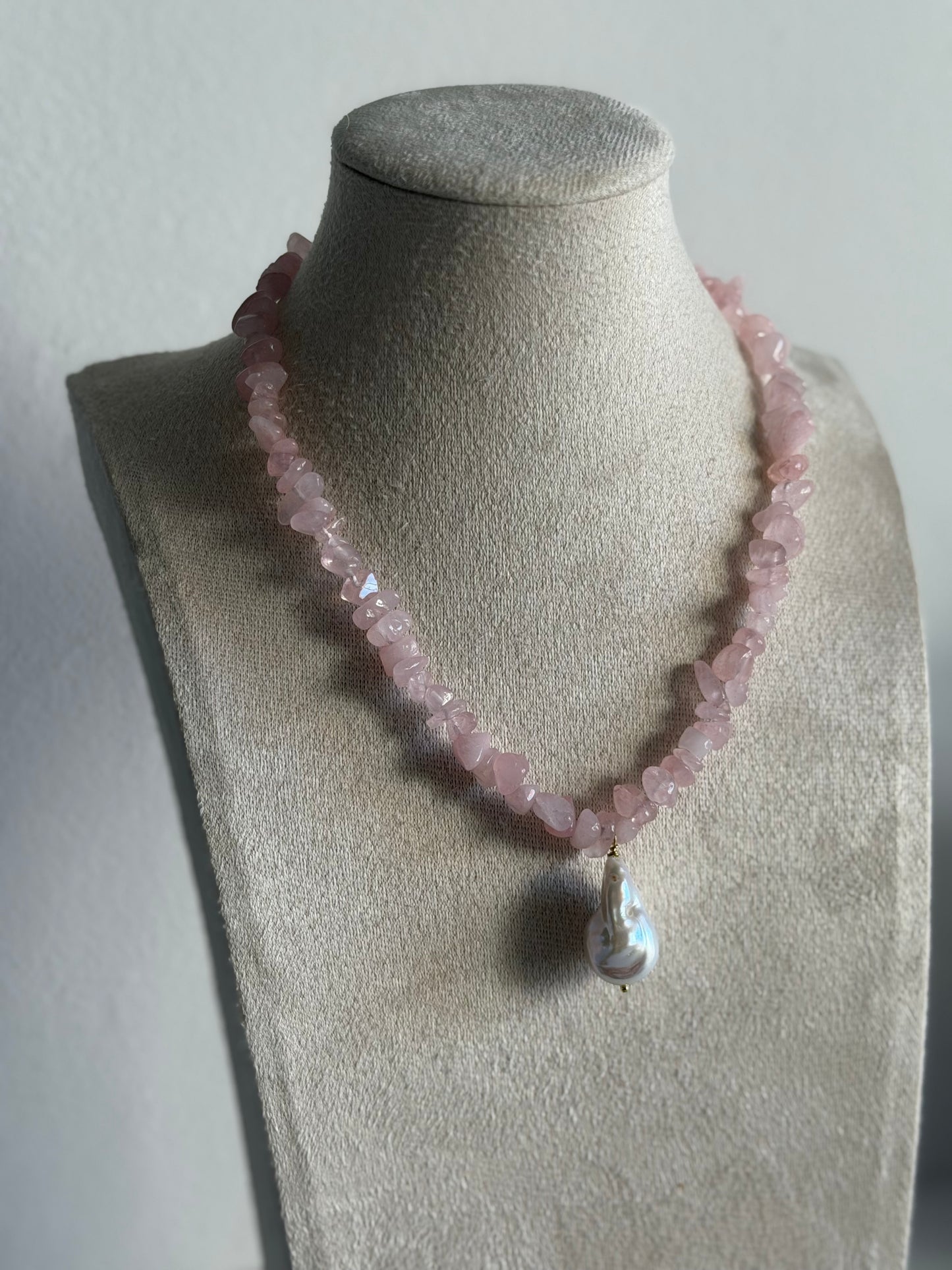 Rosa Necklace