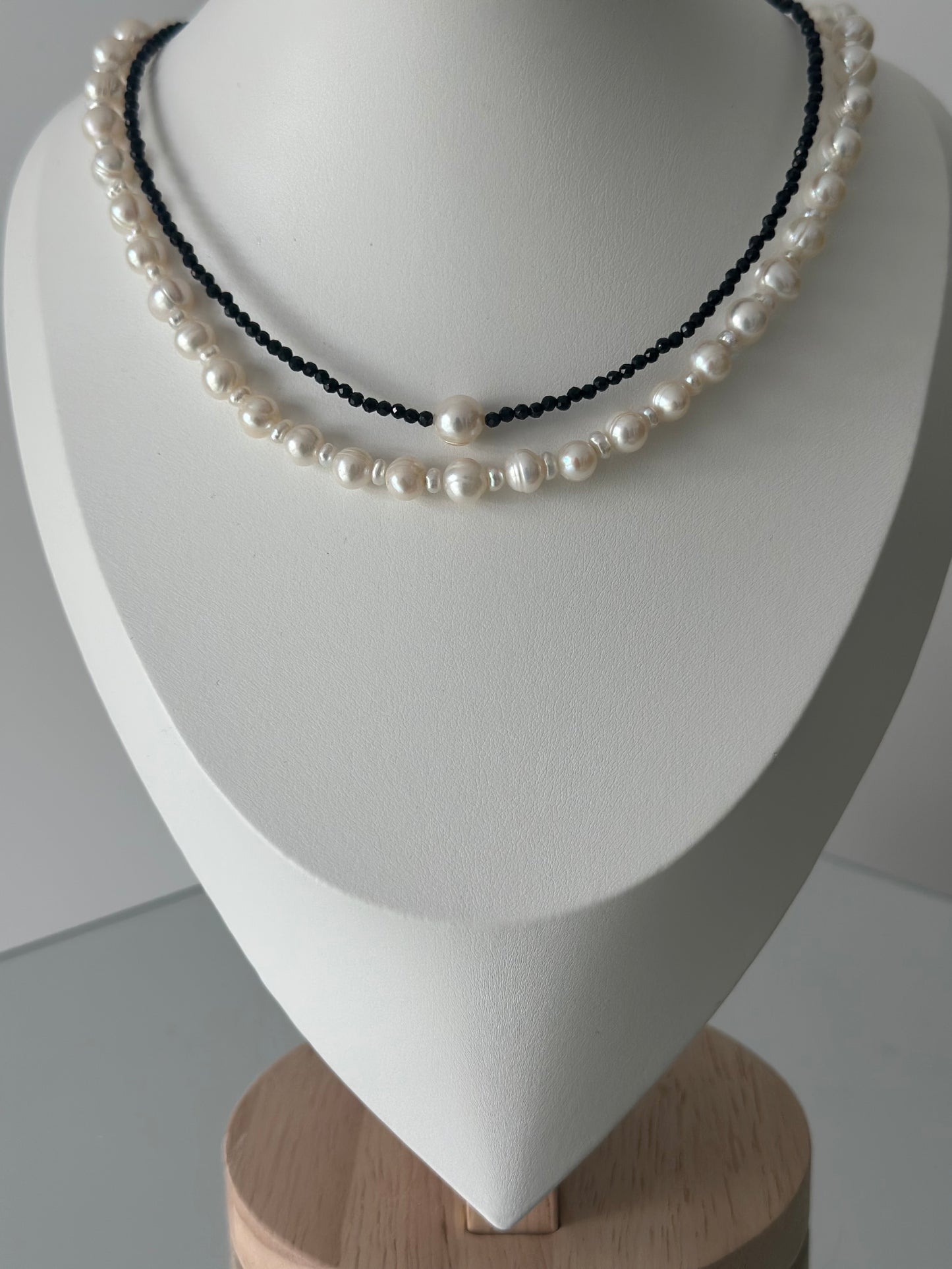 Everyday Glow Pearl Necklace