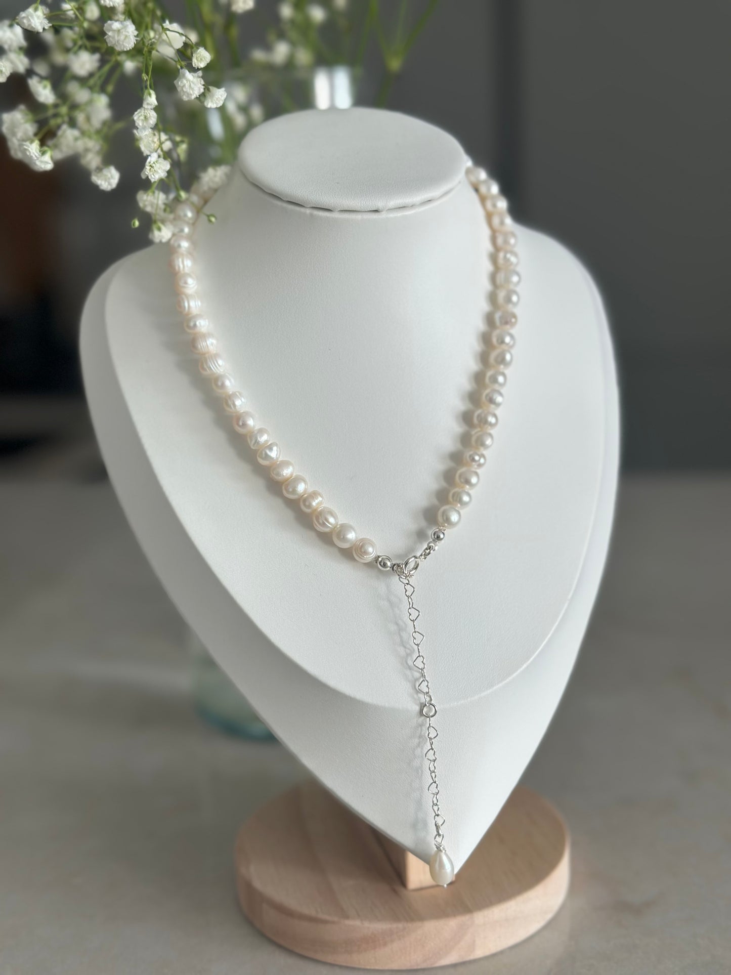 Colier perle de cultura rotunjite si charm perla