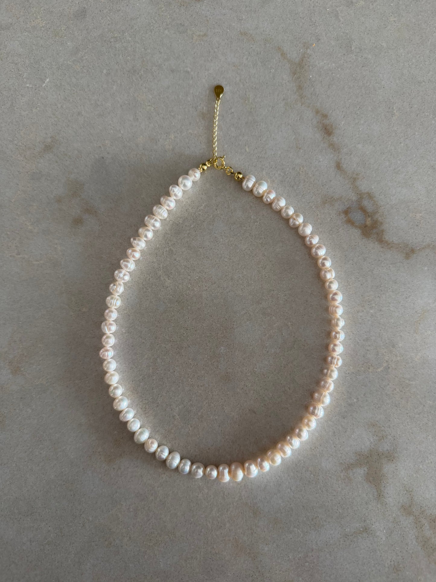 Rounded Pearls Necklace