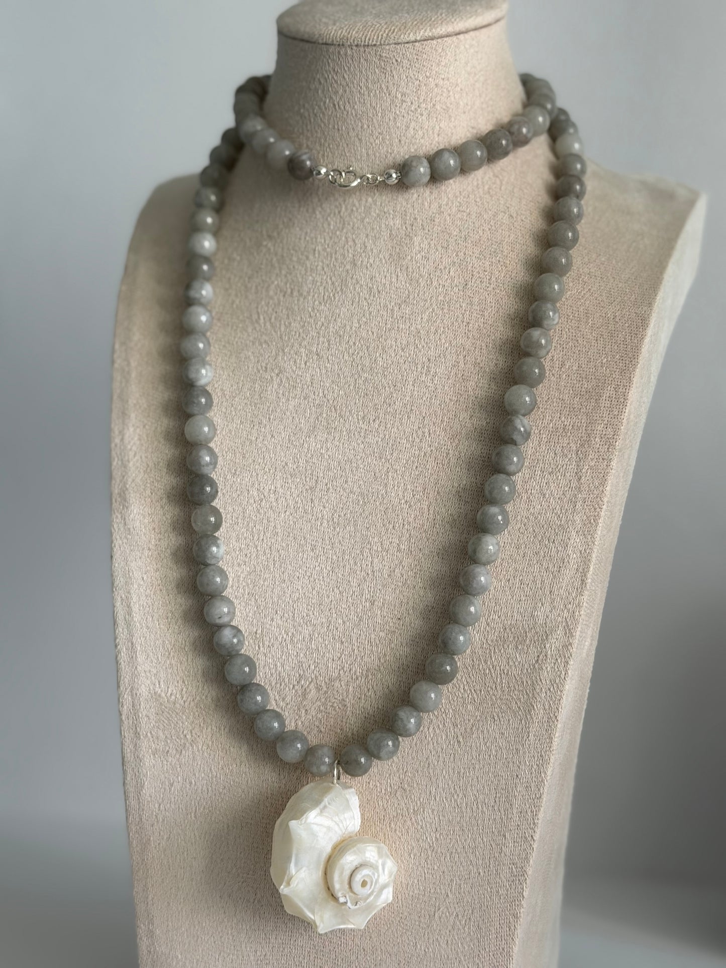 Luna Shell Long Necklace