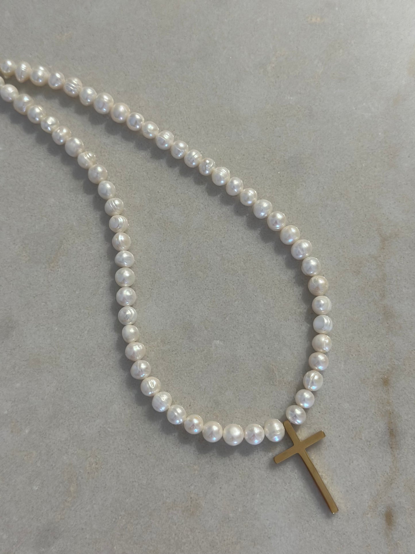 Cross Pendant Pearl Necklace