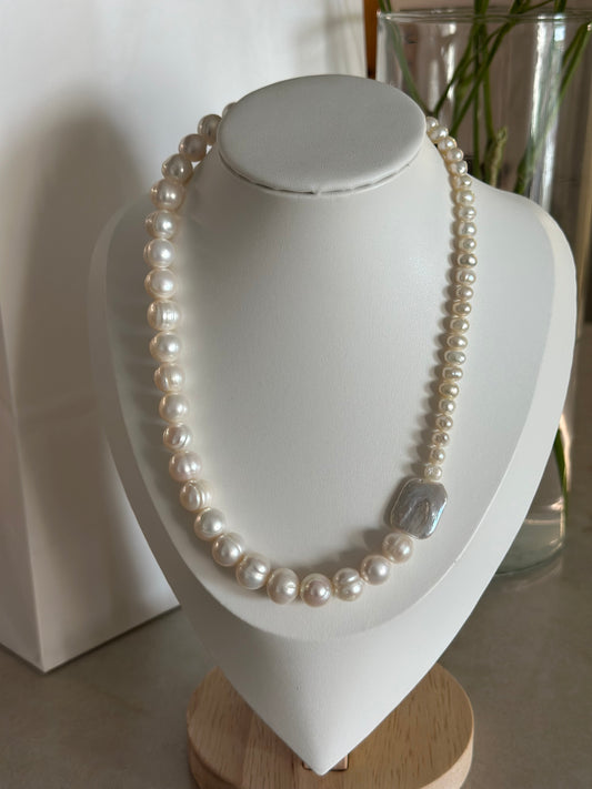 Minimalist side Pearl Necklace