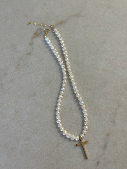 Cross Pendant Pearl Necklace