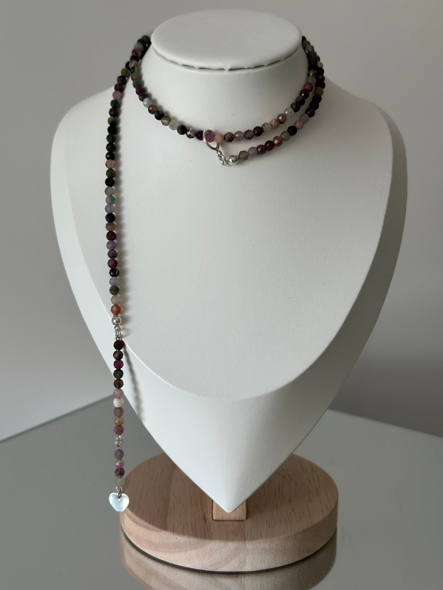 Colier lung Turmalina cu charm inima