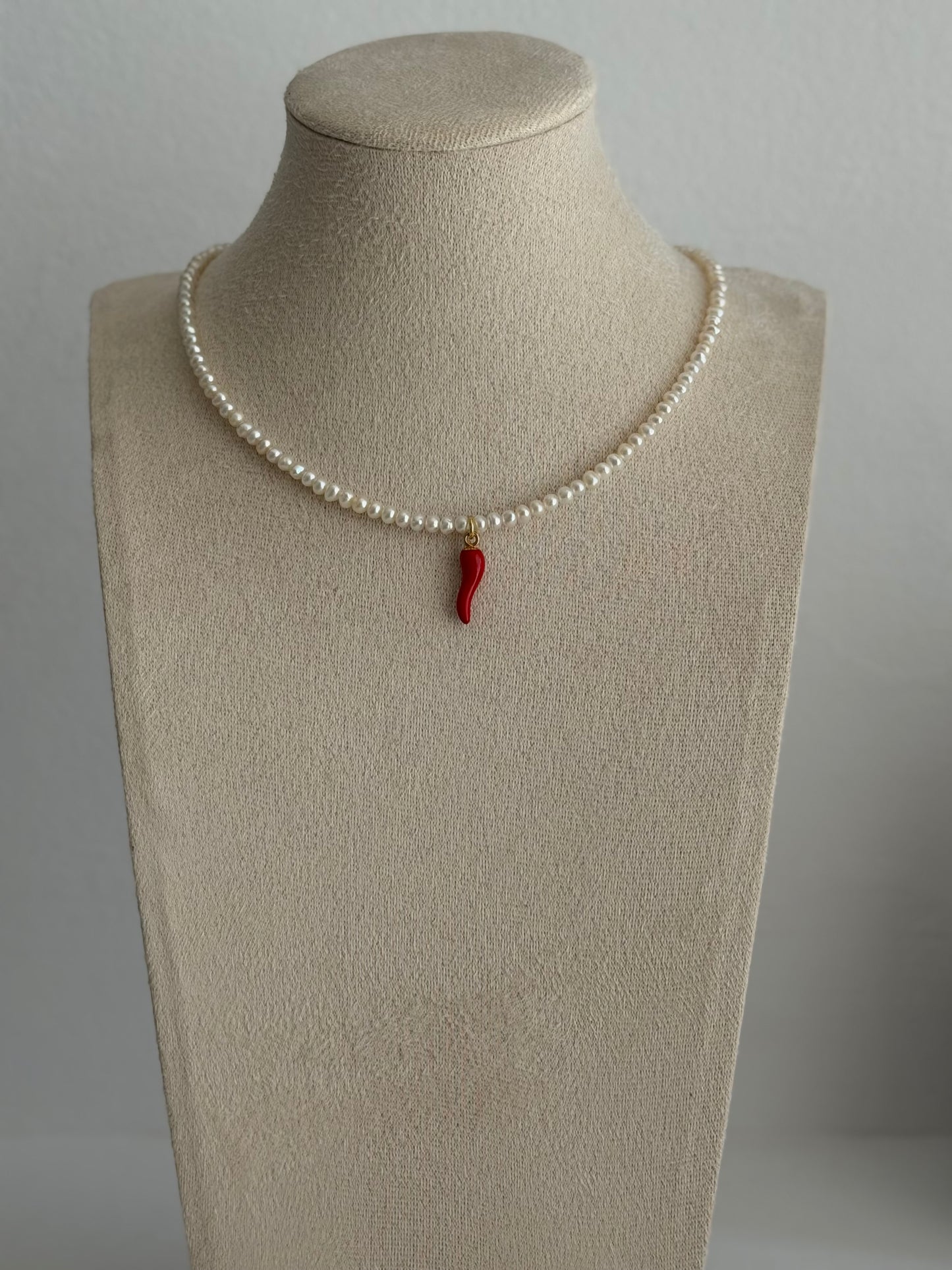 Baby Chilli Round Pearls Necklace