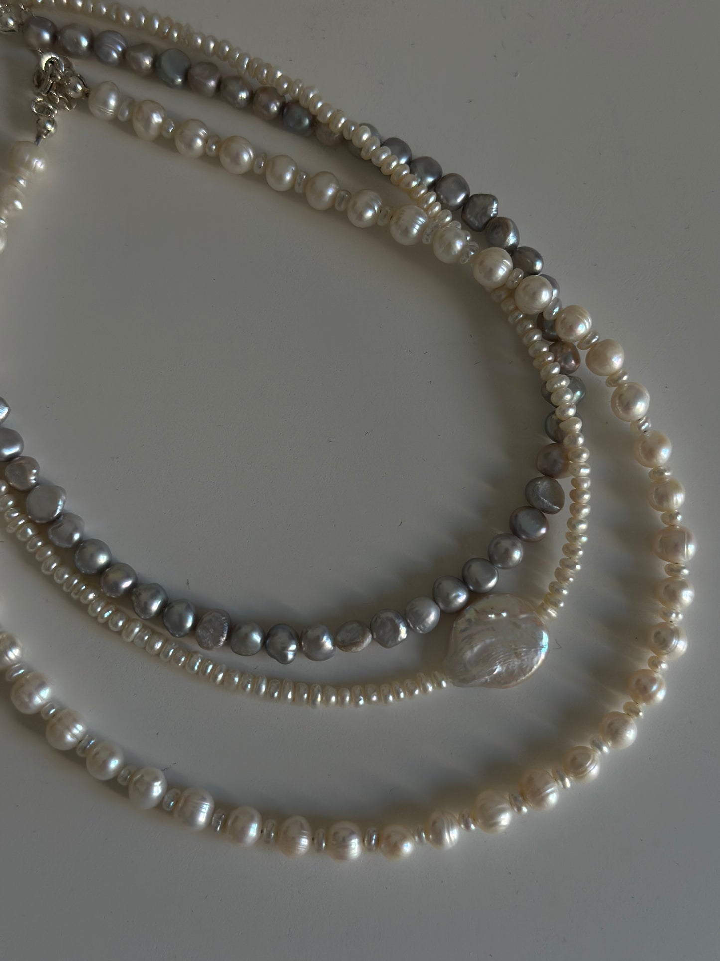 Everyday Glow Pearl Necklace
