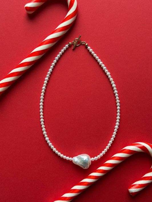 Round Baby Pearls Necklace with Baroque Pearl Charm