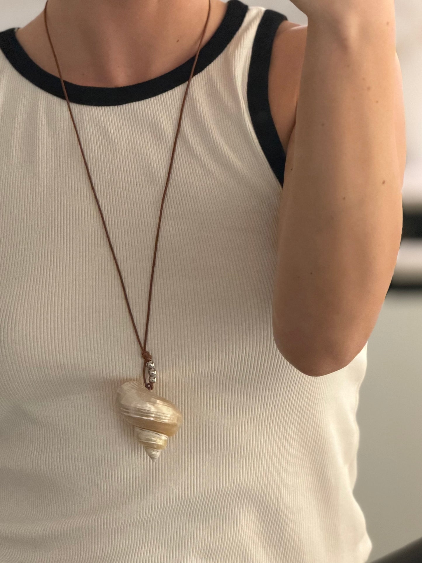 Shell Leather Necklace