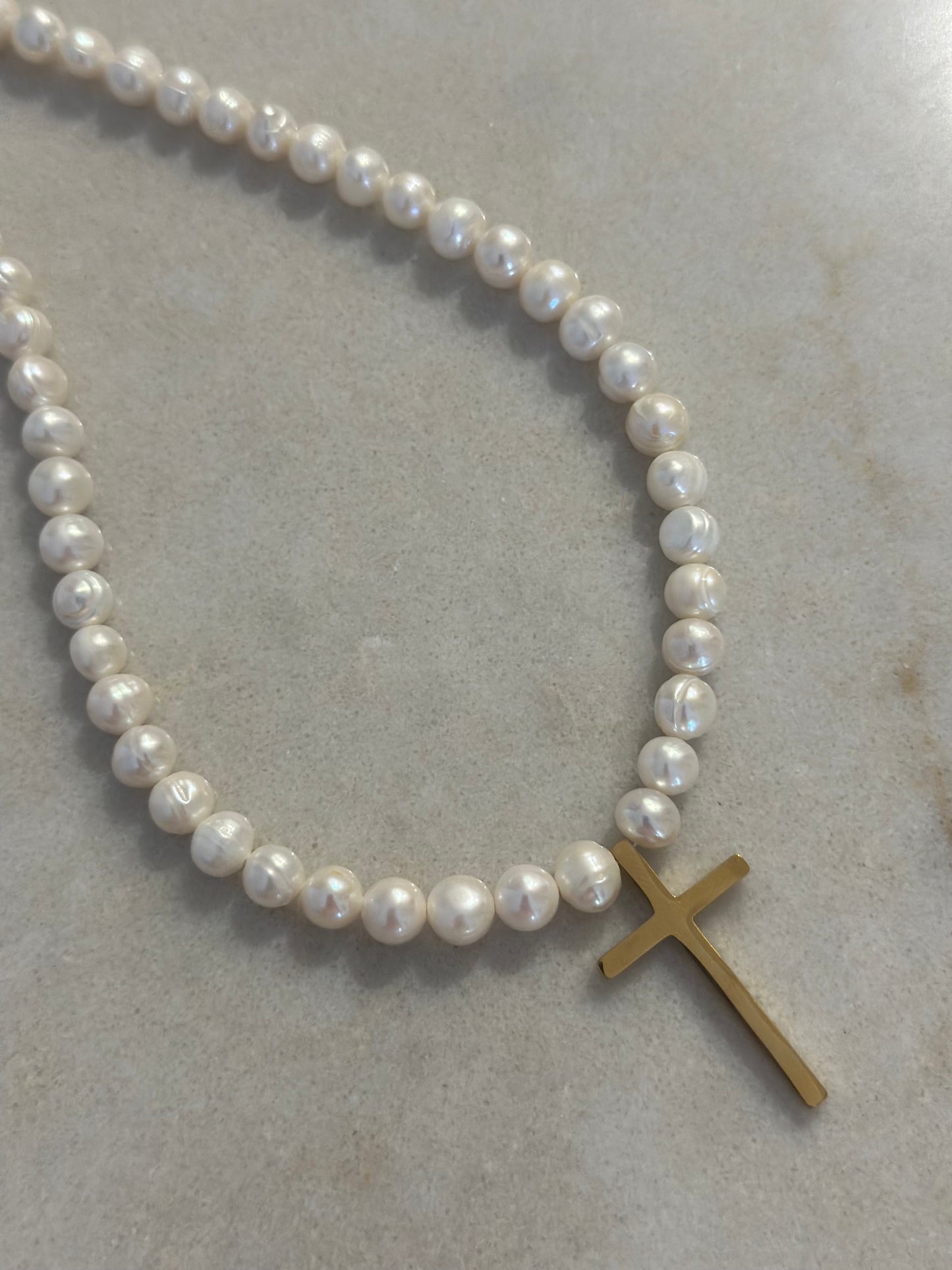 Cross Pendant Pearl Necklace