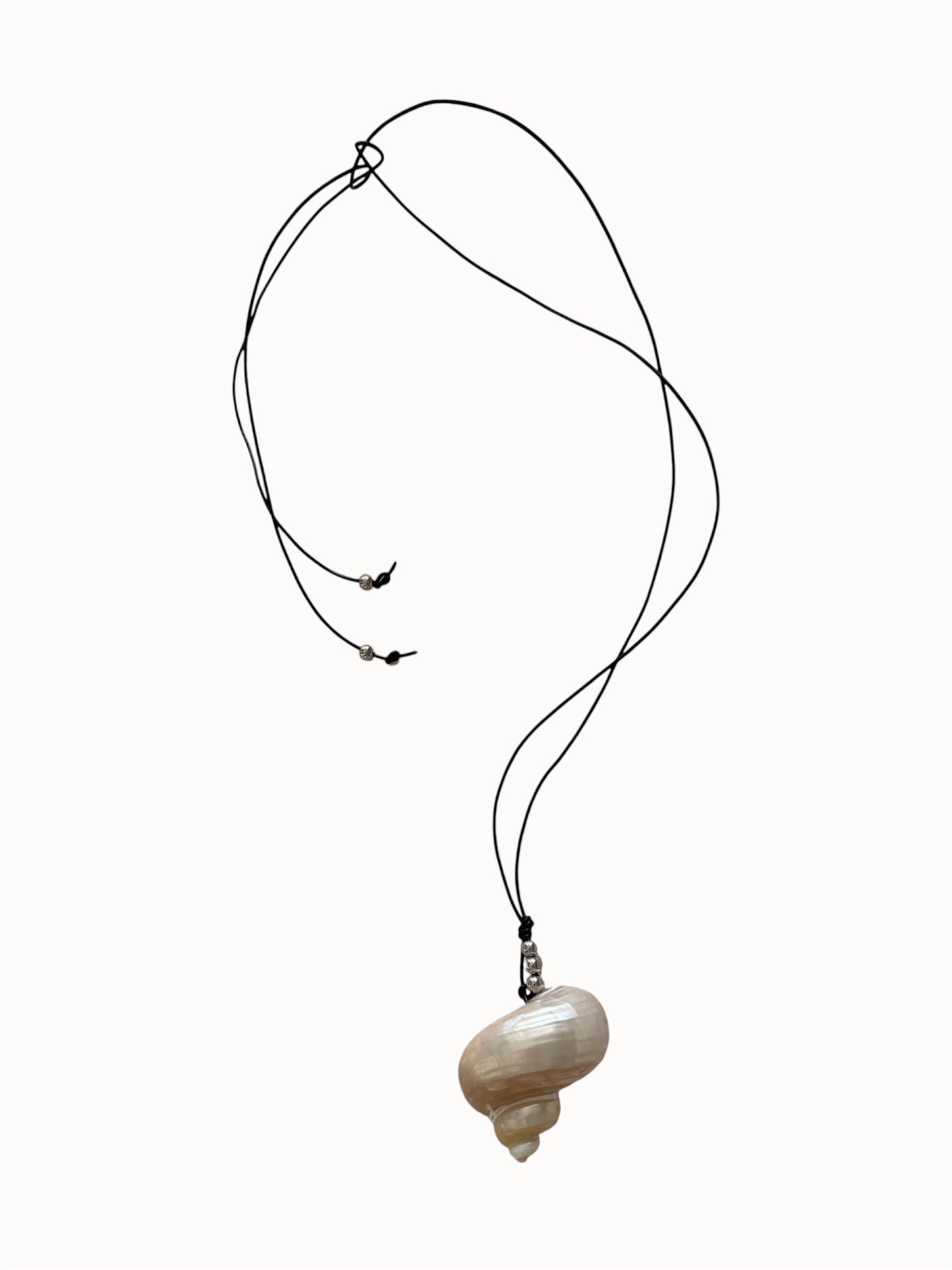 Shell Leather Necklace