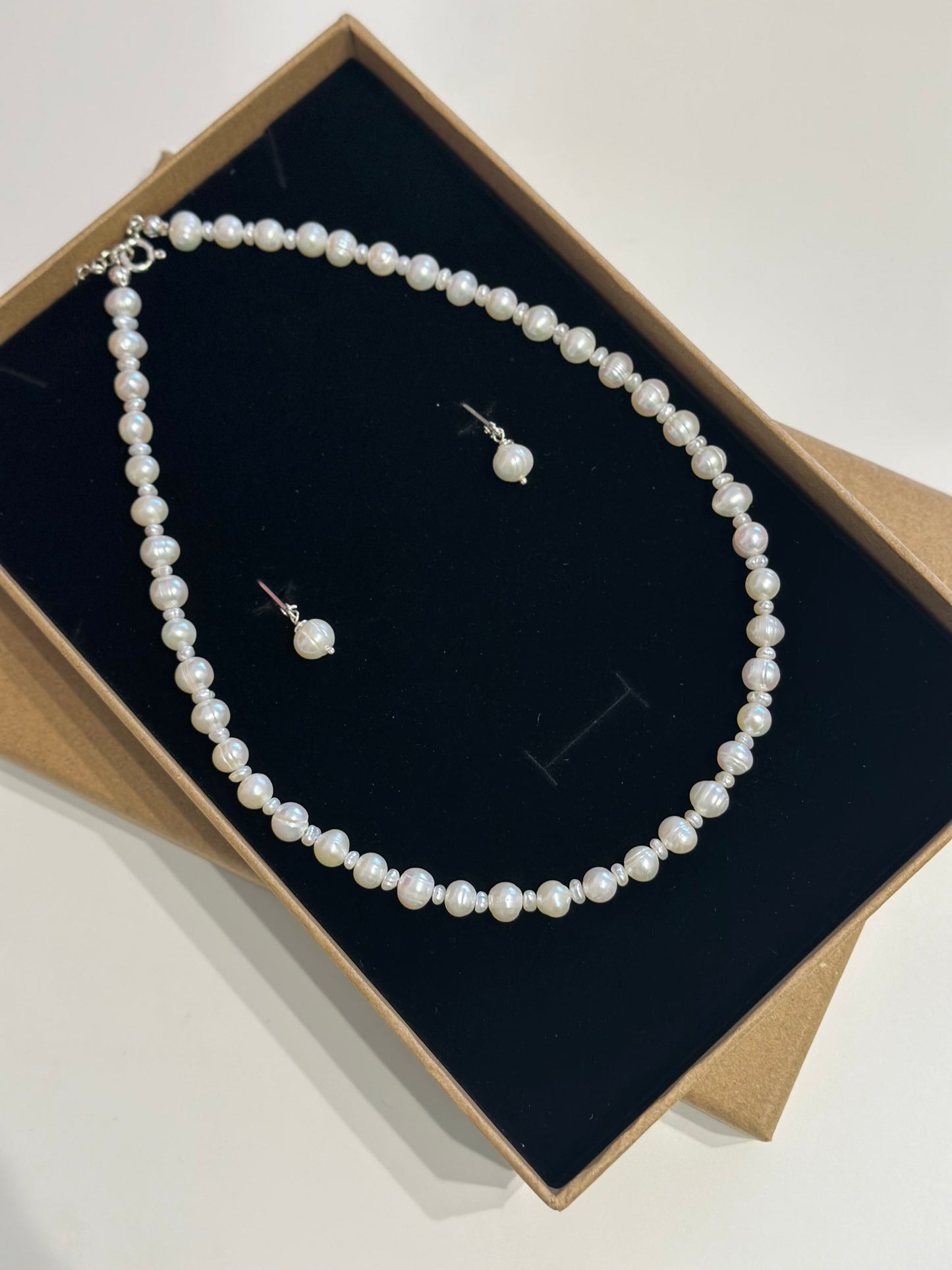 Everyday Glow Pearl Set / Set colier si cercei perle de cultura