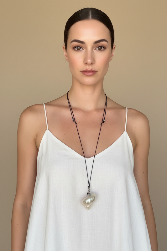 Baroque Shell Necklace - New Outfit & Background
